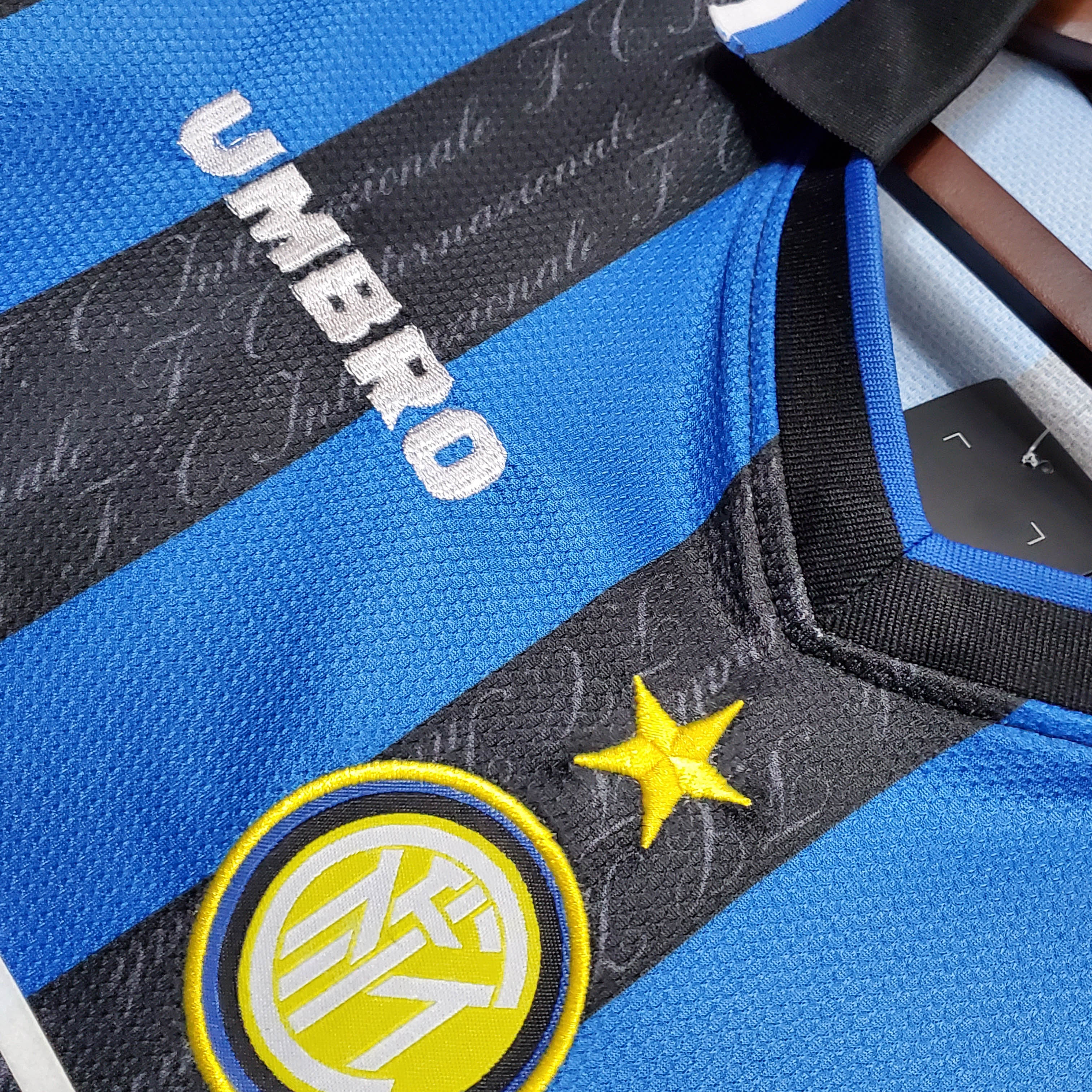 1997/1998 Retrô Internazionale Milan Casa Camisa de futebol Qualidade tailandesa 1:1 - Image 4