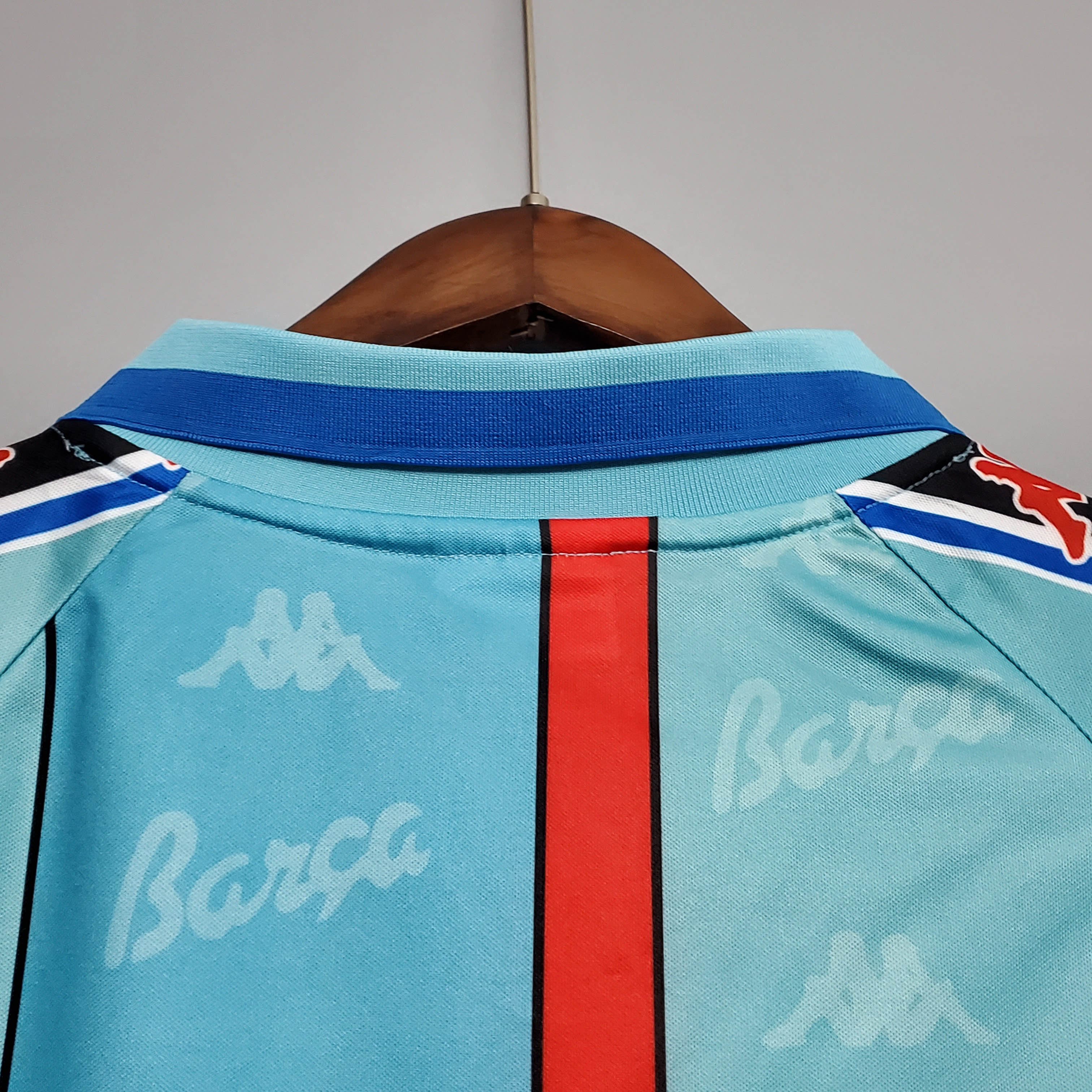 1996/1997 Rétro Barcelona Extérieur Maillot de football Qualité thaï 1:1 – Image 7