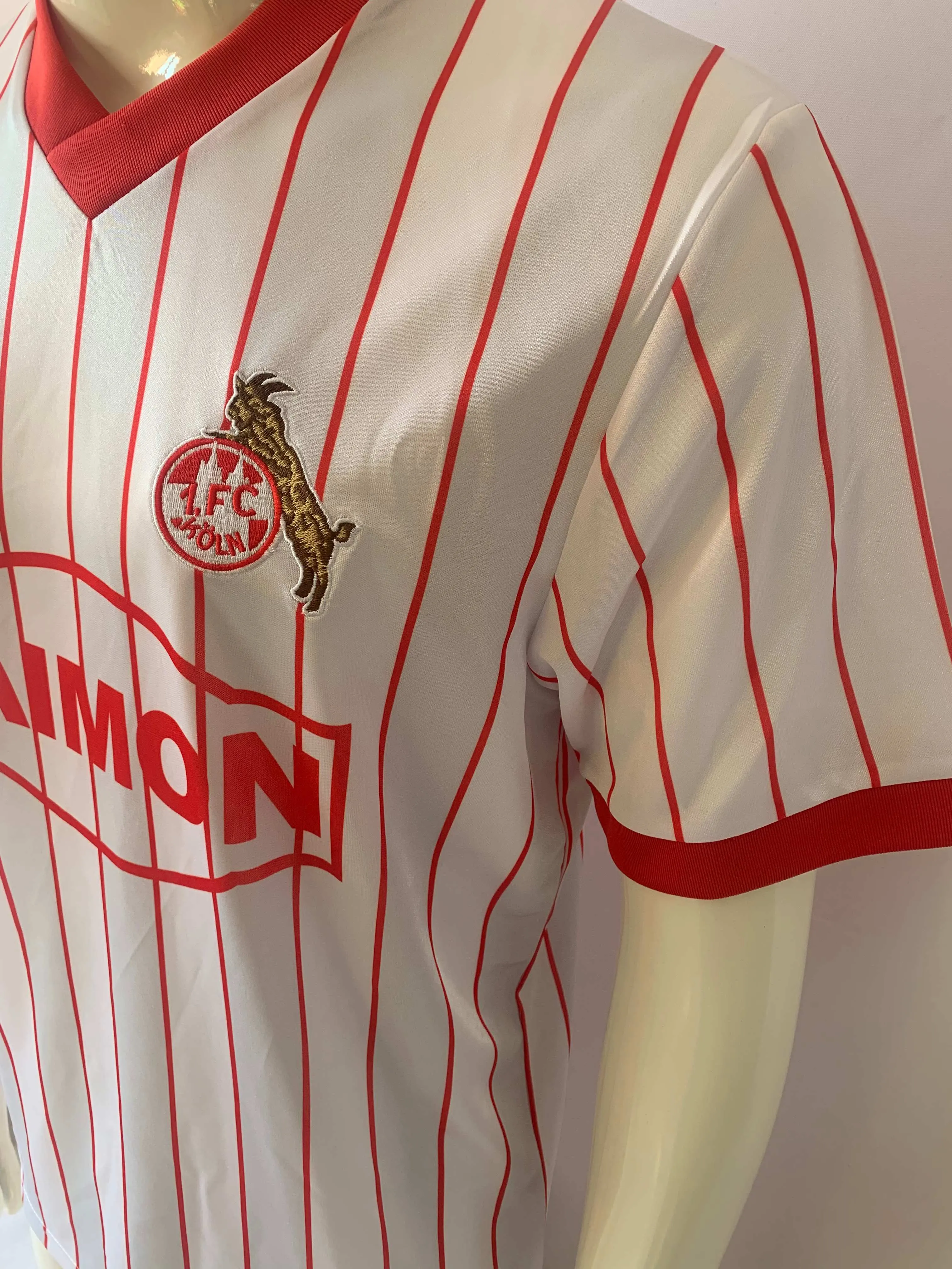 1985/1986 Retrô FC Köln Casa Camisa de futebol Qualidade tailandesa 1:1 - Image 4