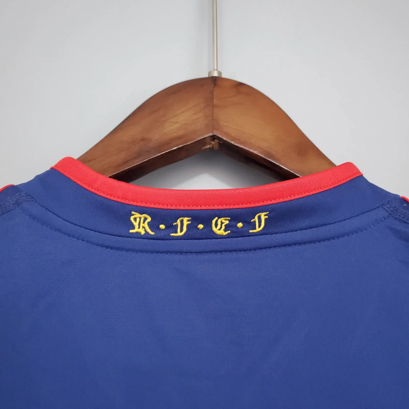 2010 Retro Spanje Uit Voetbal Shirt - Afbeelding 6