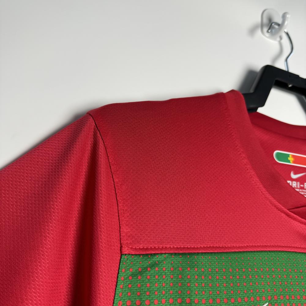 2010 Retrô Portugal Casa Camisa de futebol Qualidade tailandesa 1:1 - Image 4
