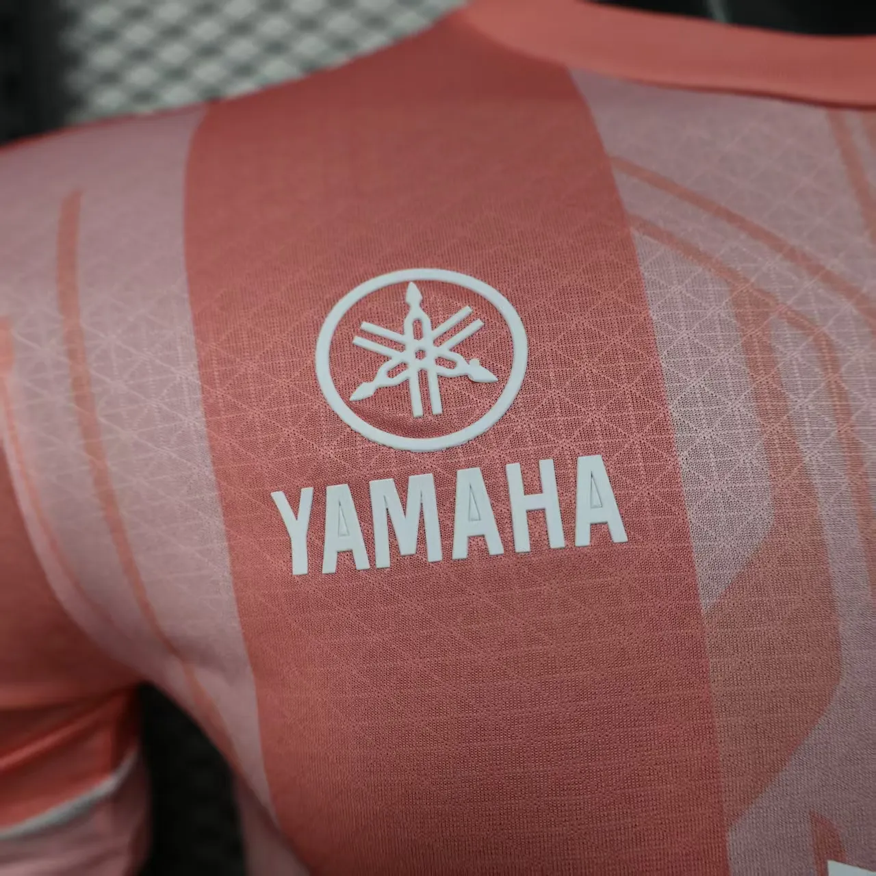2025/2026 Oyuncu versiyonu Olympique de Marseille Özel sürüm Pembe Futbol forması 1:1 Tayland kalitesi - Görsel 4