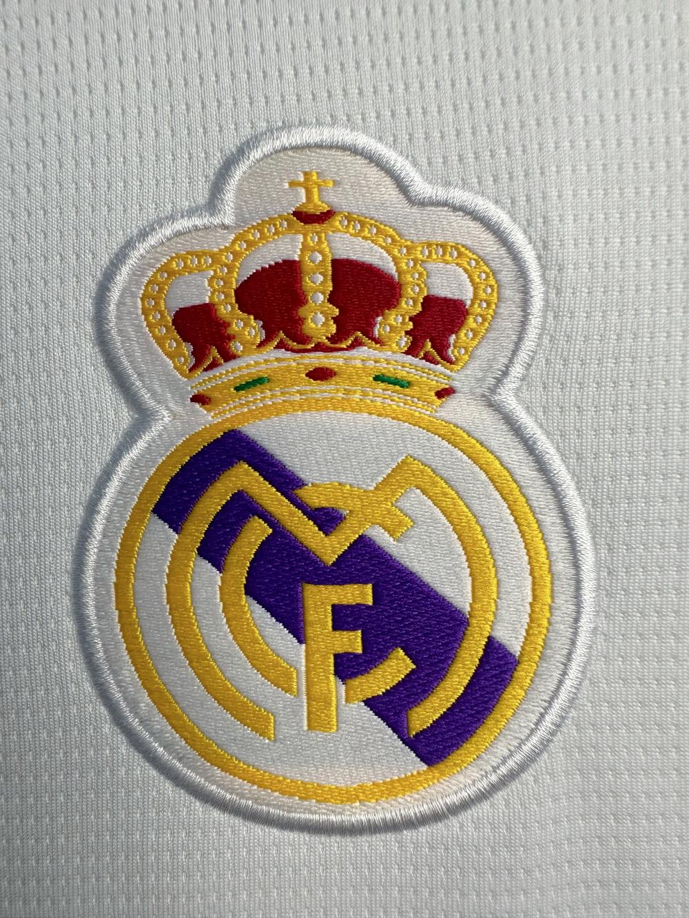 1997/1998 Retro Real Madrid Home Soccer Jersey 1:1 Thai Quality - Image 5