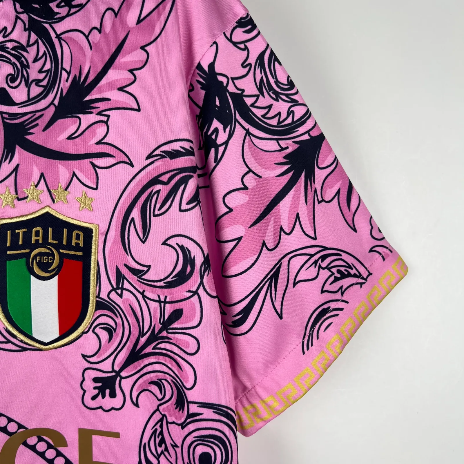2024-2025 İtalya Özel sürüm Pembe Futbol Forma - Görsel 6
