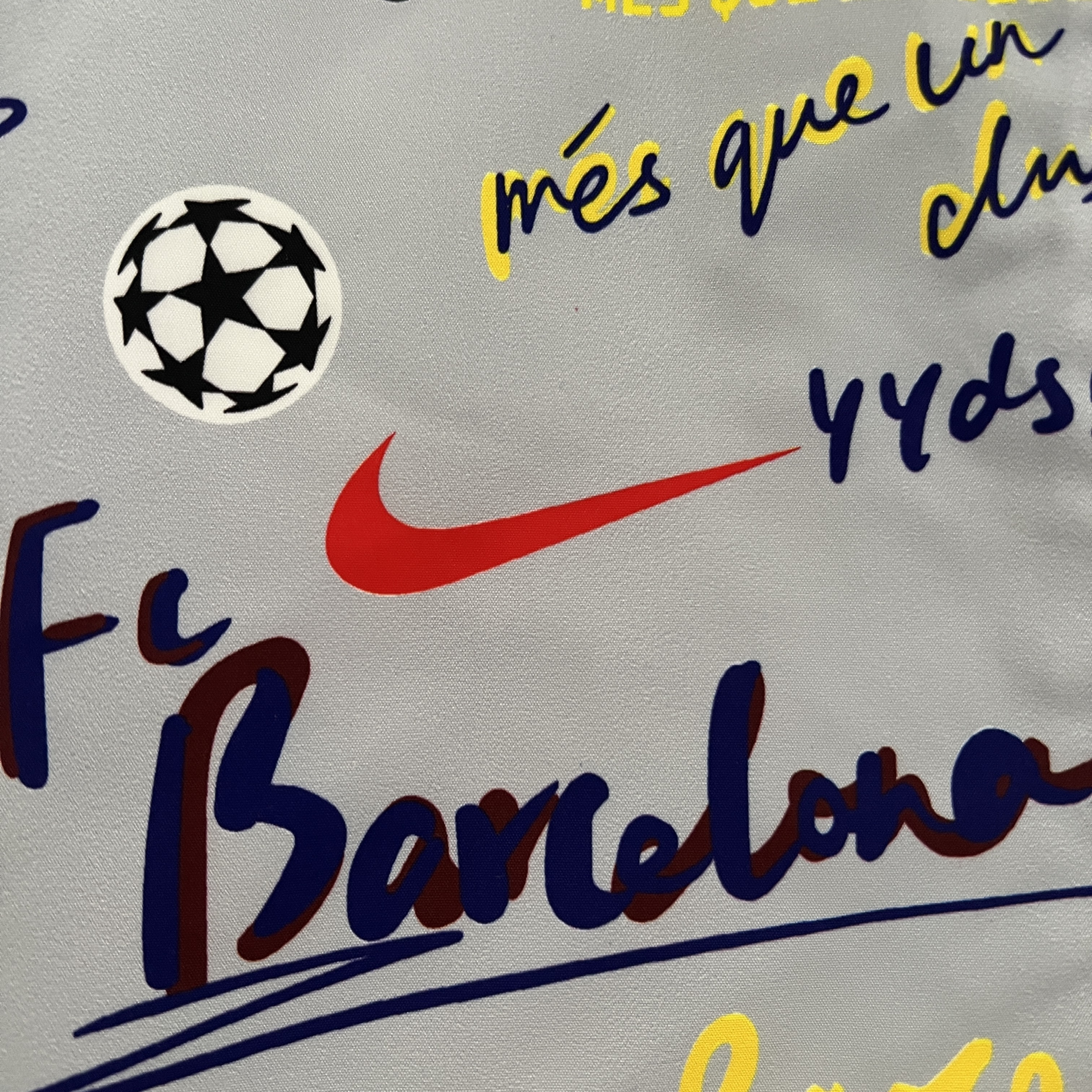 2025/2026 Barcelona Réversible Coupe-vent Maillot de football Qualité thaï 1:1 04 – Image 5