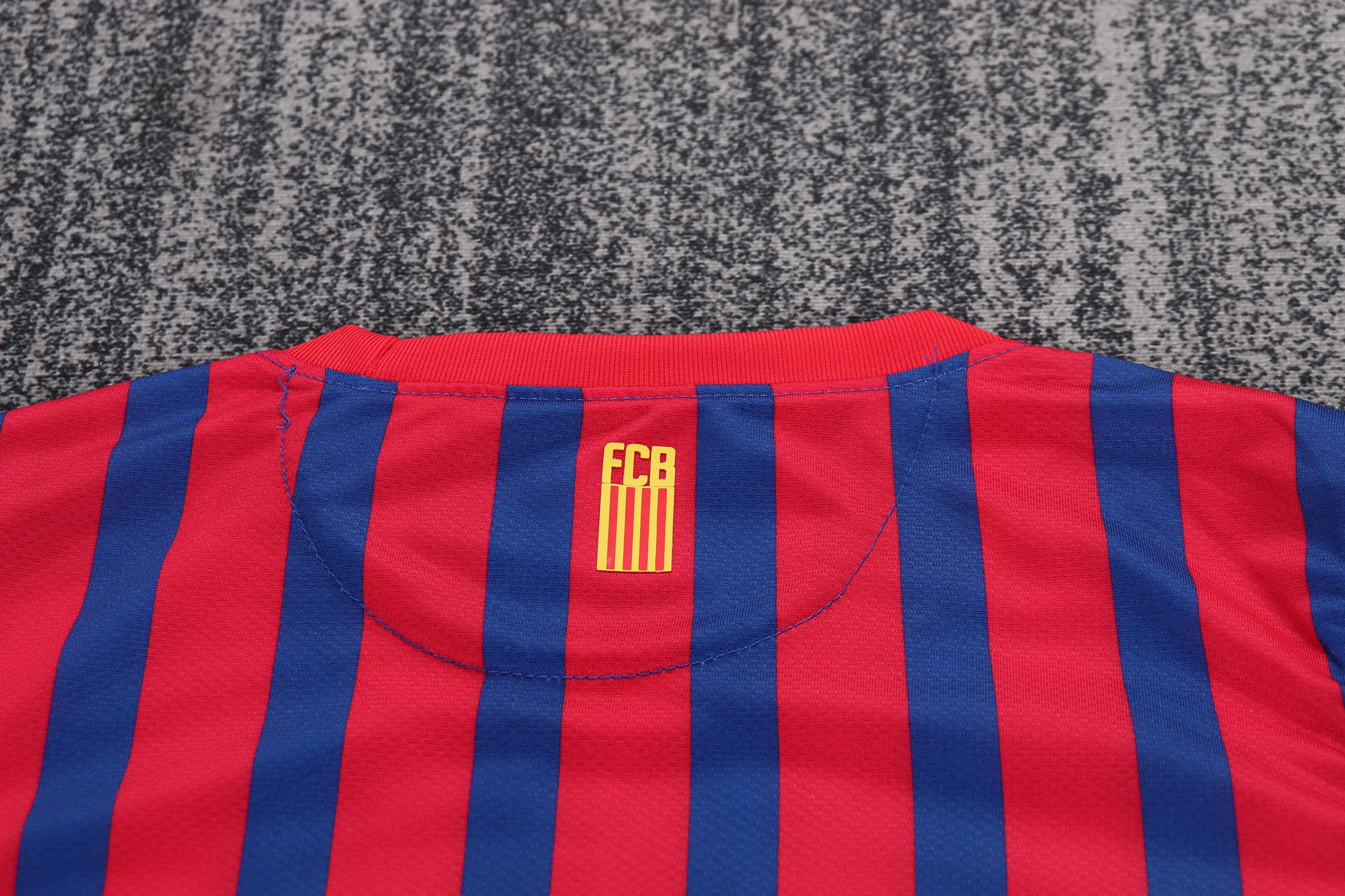 2011/2012 Retro Barcelona Home Football Shirt 1:1 Thai Quality Kids Size - Image 4