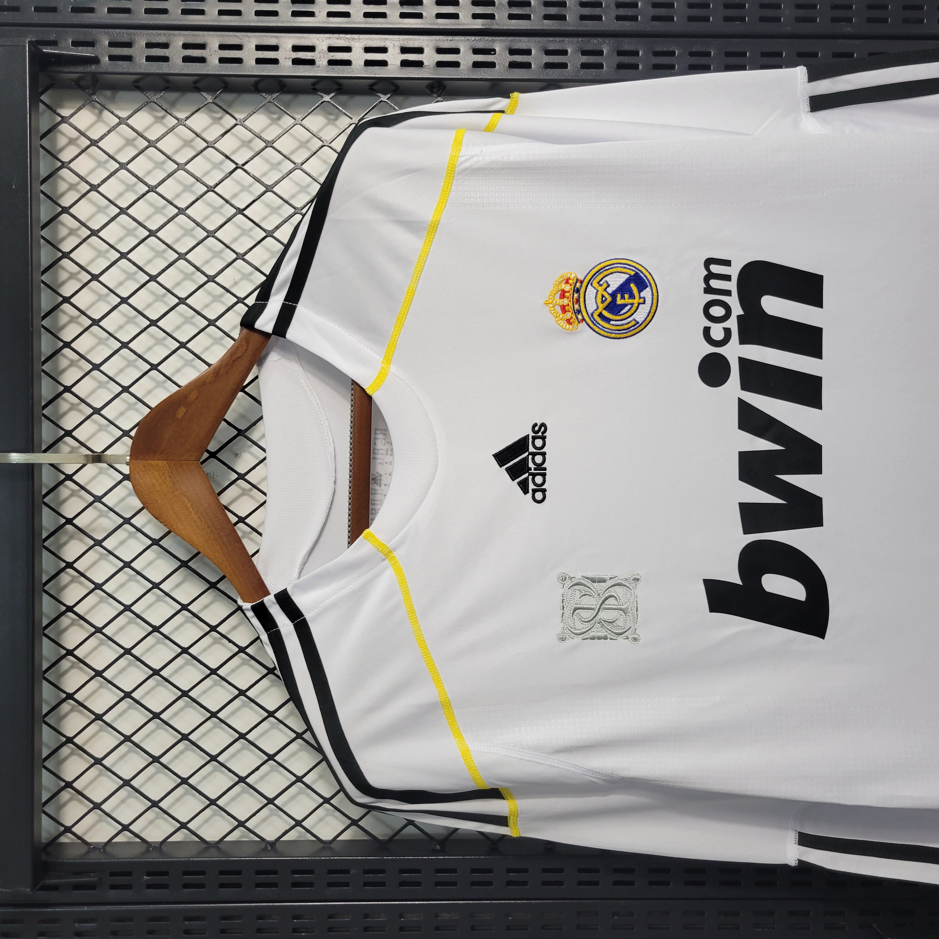 2009/2010 Retro Langarm Real Madrid Heim Fußballtrikot 1:1 Thai-Qualität – Bild 3