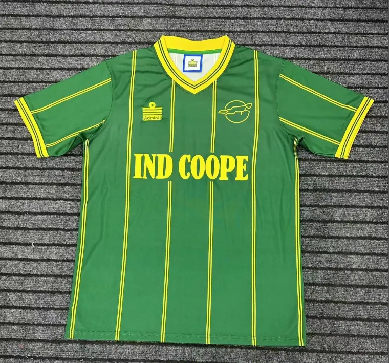 1984-1985 Retro Leicester City Auswärts Fußballtrikot 1:1 Thai-Qualität