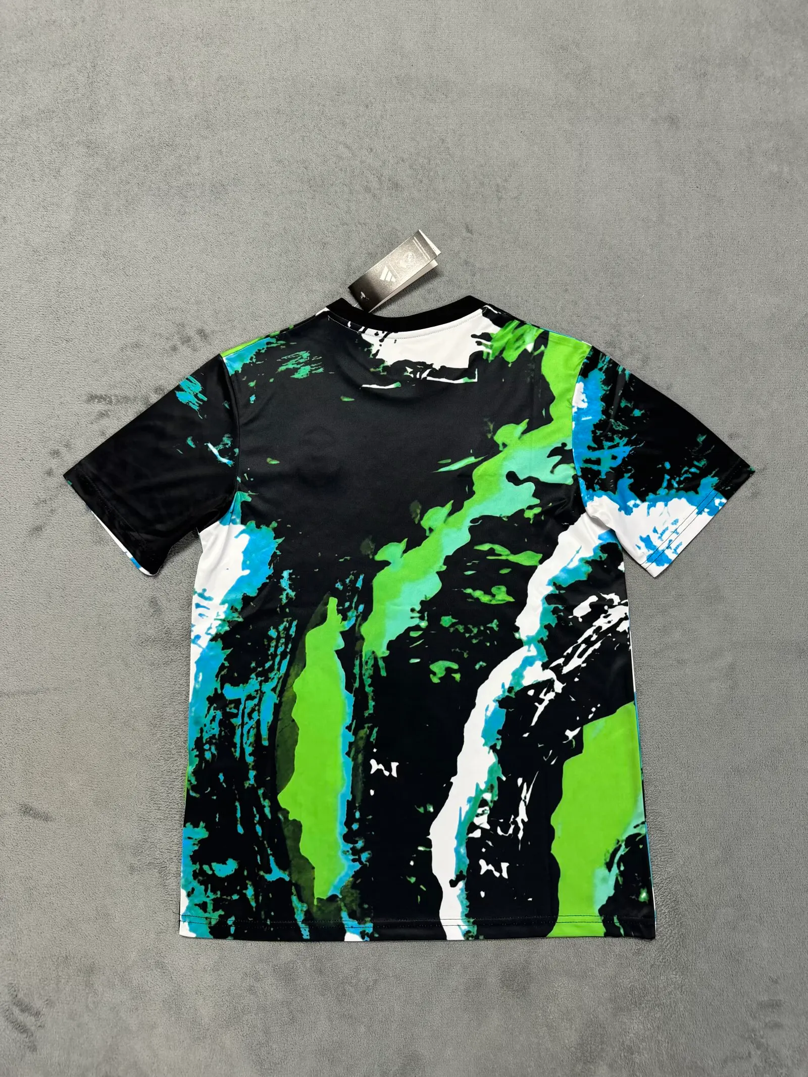 2025/2026 Real Madrid Special Edition Black And Green Football Shirt 1:1 Thai Quality - Image 2