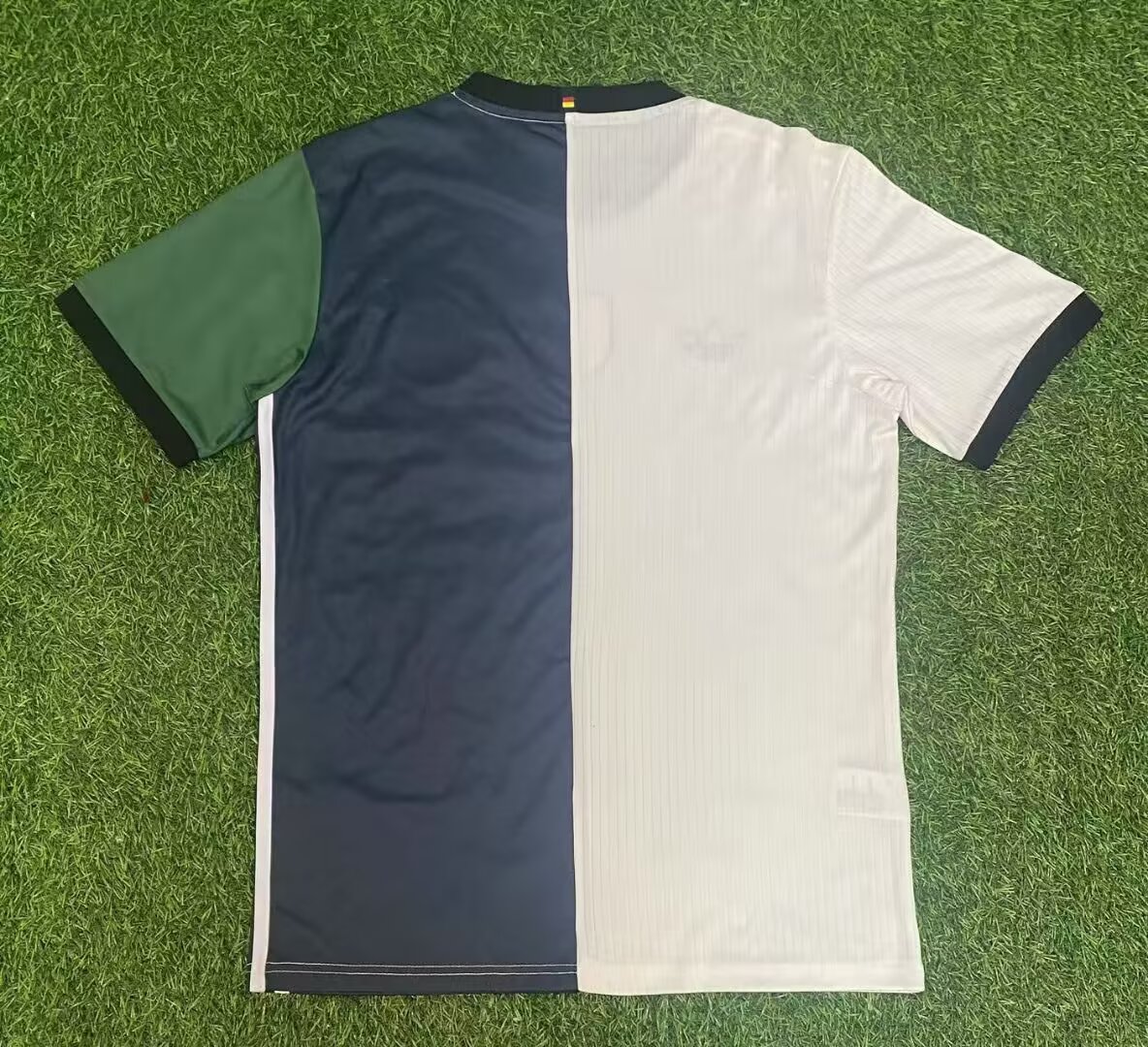 2025/2026 Duitsland Speciale editie Voetbalshirt 1:1 Thaise kwaliteit - Afbeelding 2