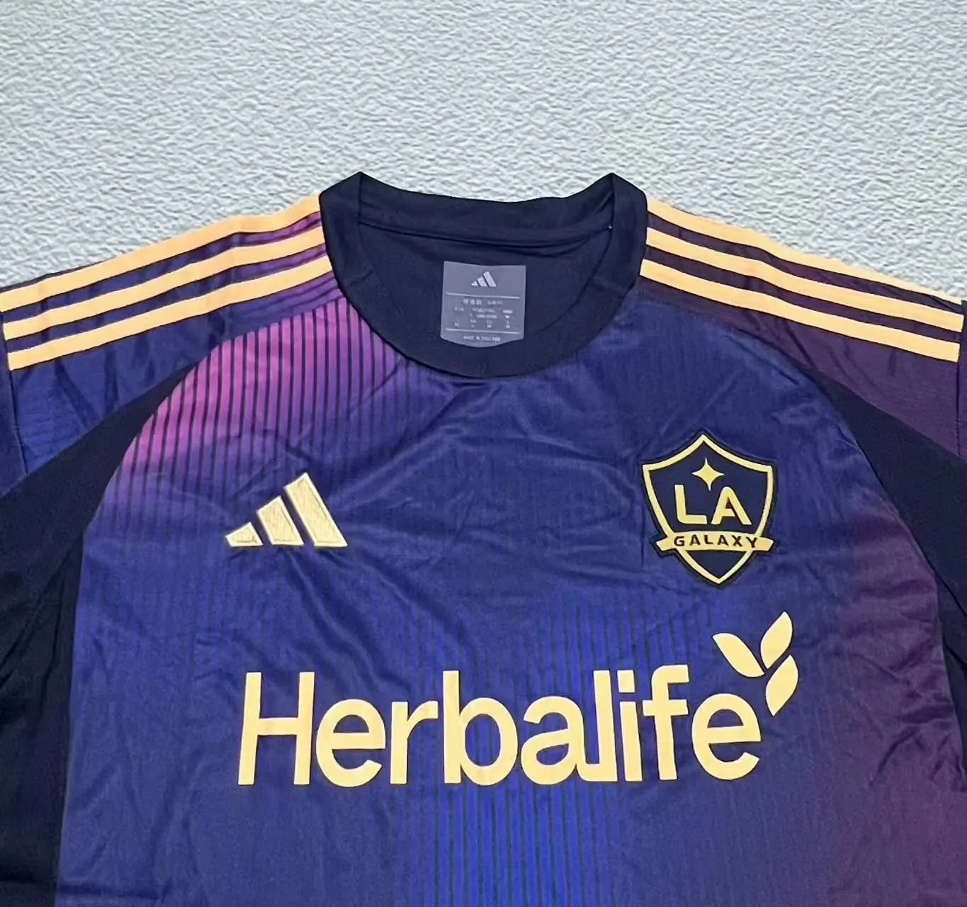 2025-2026 LA Galaxy Auswärts Fußballtrikot 1:1 Thai-Qualität – Bild 3