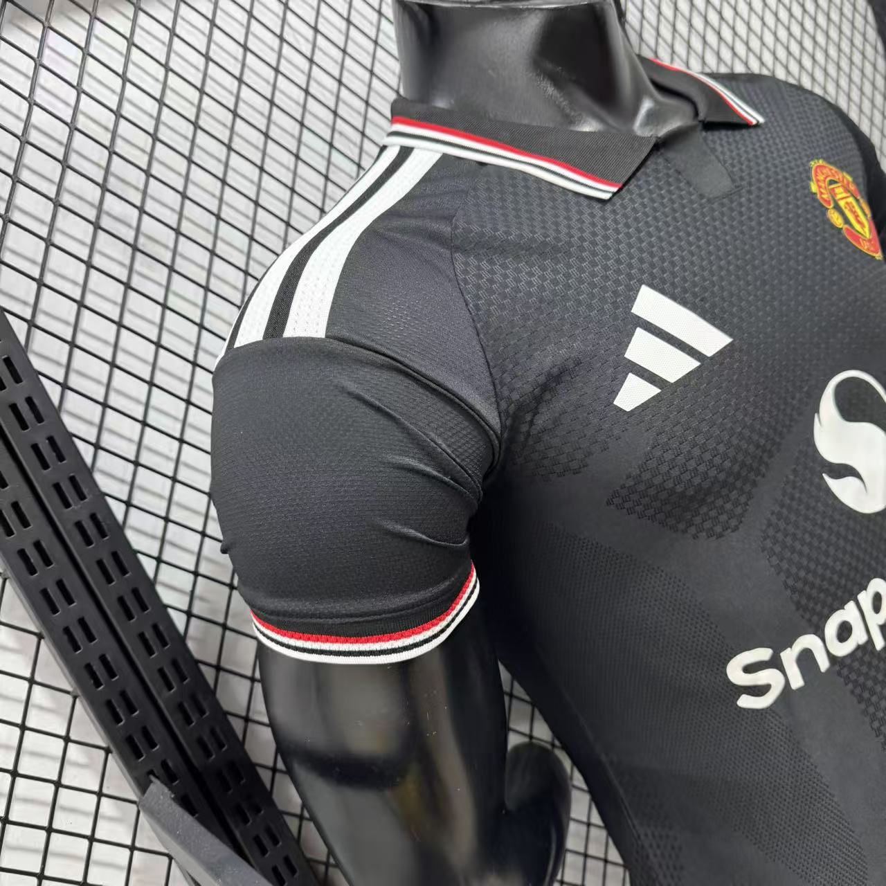 2026/2027 Игровая версия Manchester United Специальное издание 07 Футбольная футболка Тайское качество 1:1 — изображение 8