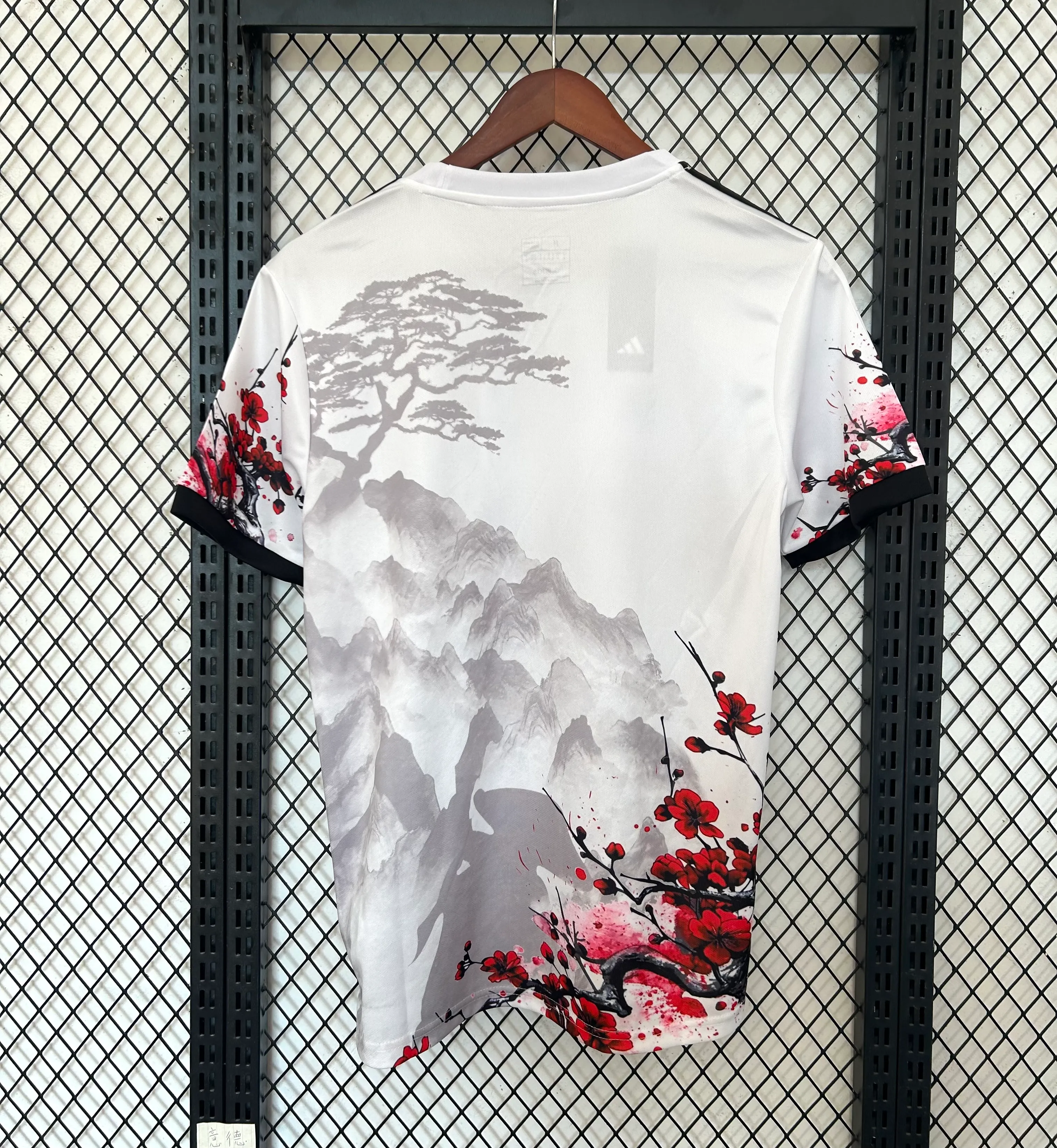 2025/2026 Japan Sakura Pink Dragon Edition Football Jersey 1:1 Thai Quality - Image 2