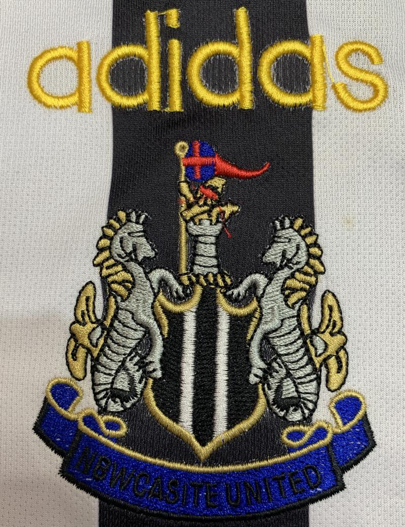 1997-1999 Retro Newcastle United Heim Fußballtrikot 1:1 Thai-Qualität – Bild 4