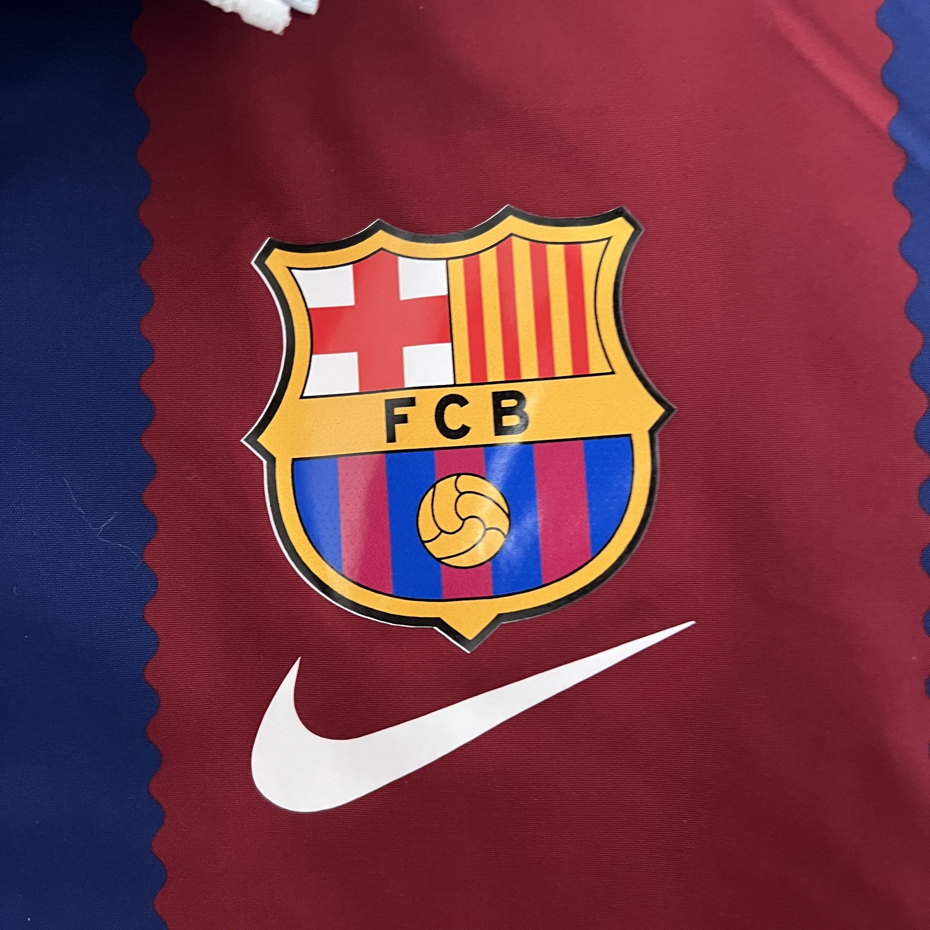2025/2026 Barcelona Réversible Coupe-vent Maillot de football Qualité thaï 1:1 04 – Image 11
