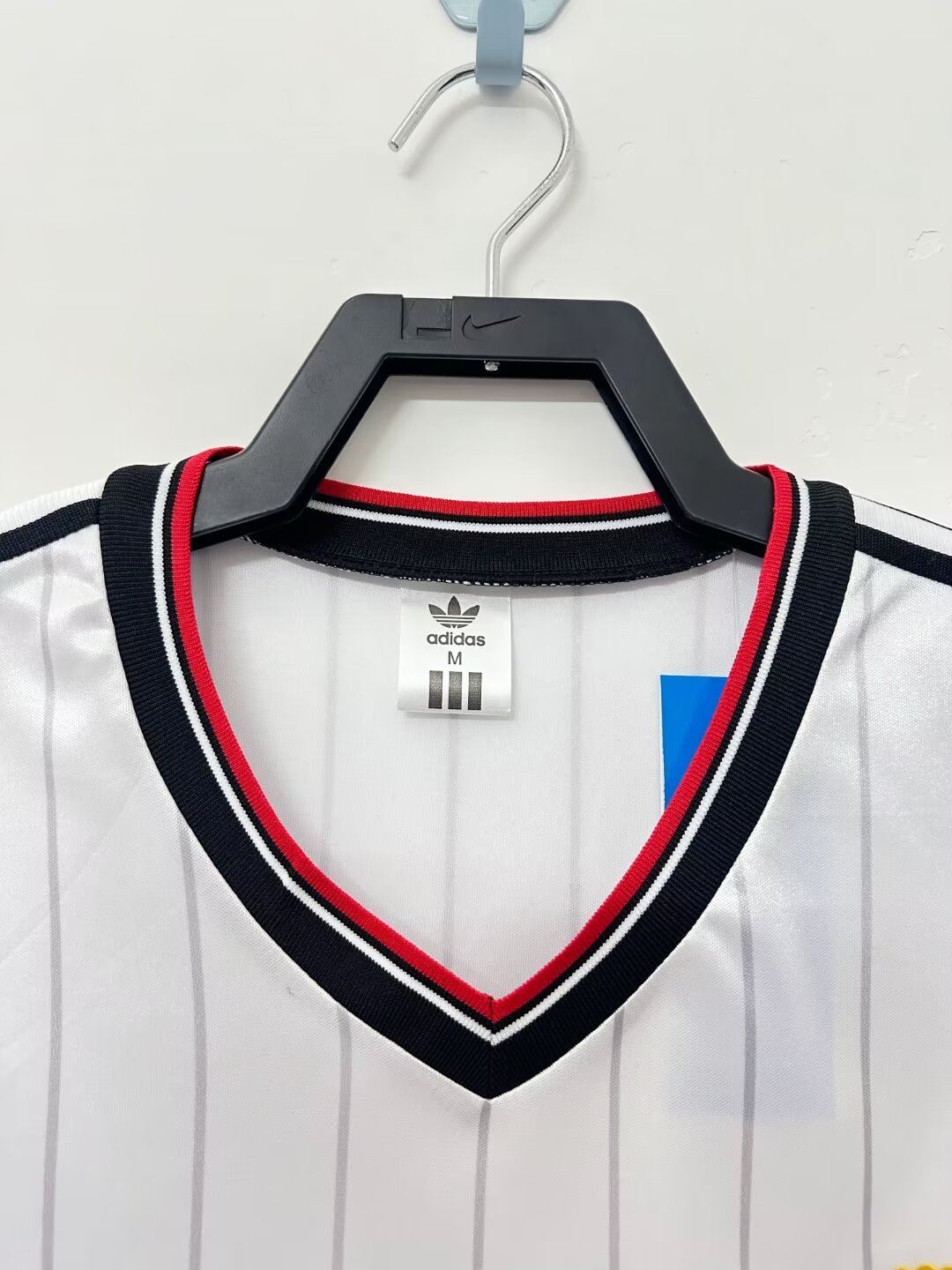1983/1984 复古 曼联 客场 足球球衣 1:1 泰版品质 - 图片 3