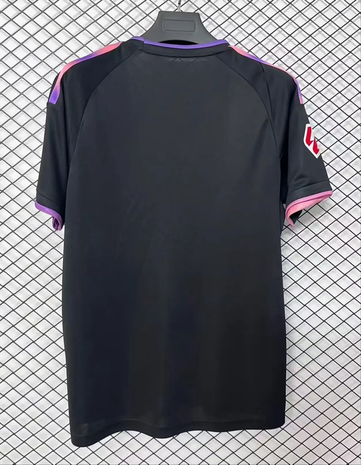 2026-2027 Sevilla Terceira Fora Camisa de futebol Qualidade tailandesa 1:1 - Image 2