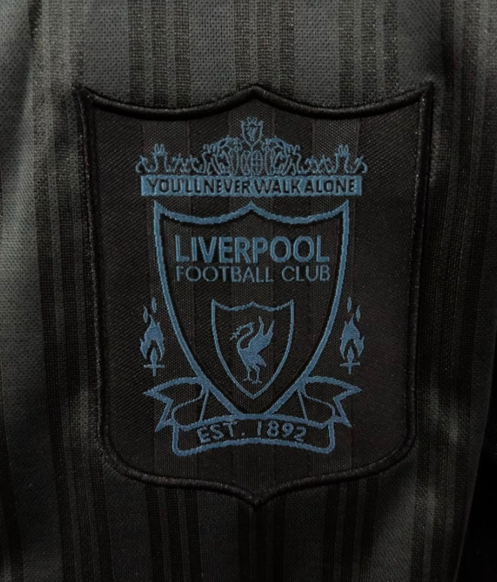 1995/1996 Retro Liverpool Special Edition Football Jersey 1:1 Thai Quality - Image 4