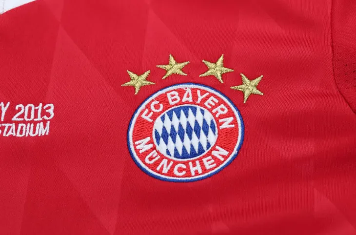 2013/2014 Retro Bayern Munich Heim Fußballtrikot 1:1 Thai-Qualität Kindergröße – Bild 6