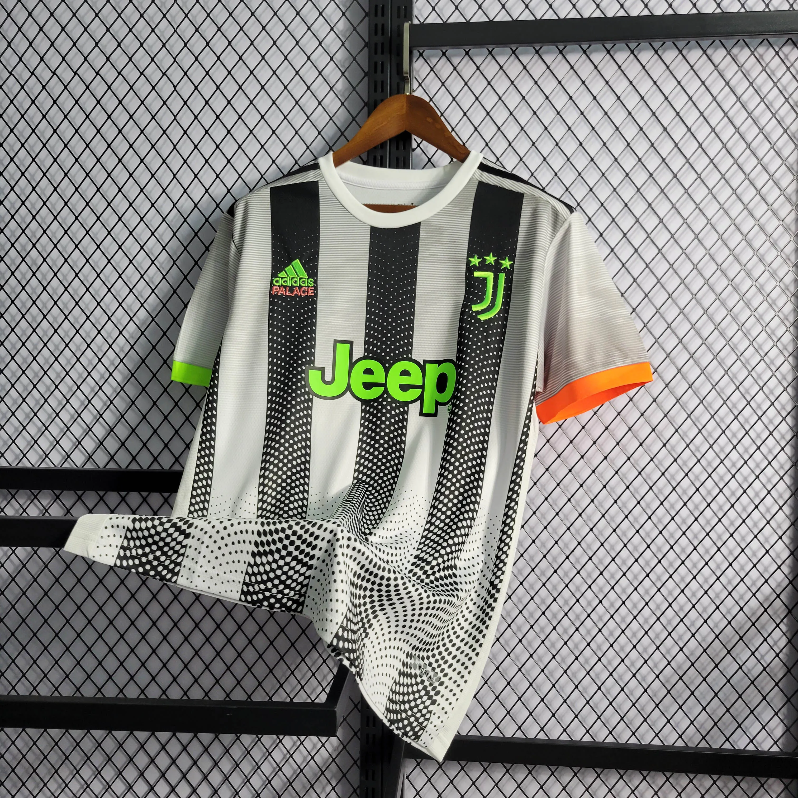 2019/2020 Retrô Juventus Edição Preto e Branco Stripes Camisa de futebol Qualidade tailandesa 1:1 - Image 8