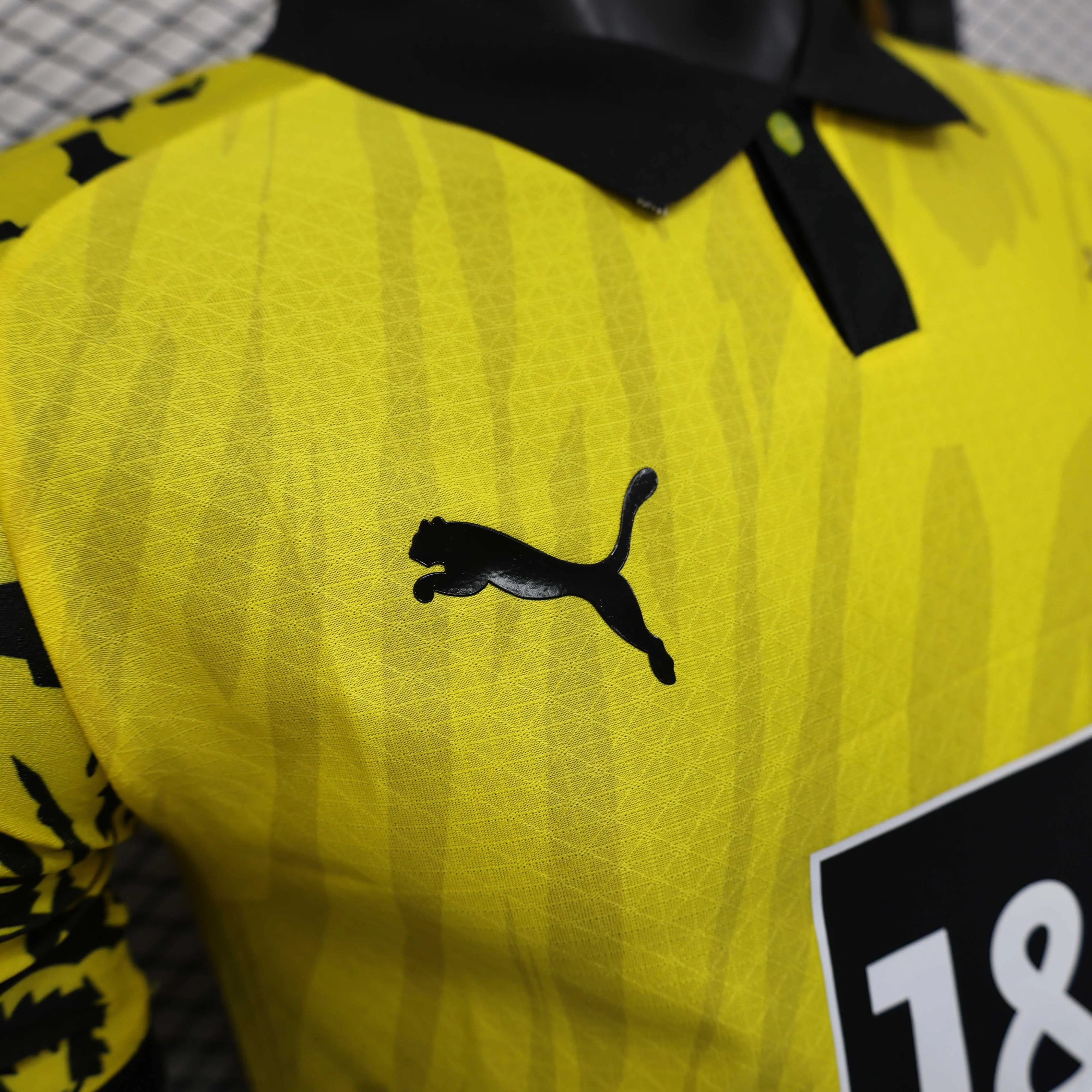 2025/2026 Version joueur Dortmund Édition spéciale Jaune Maillot de football Qualité thaï 1:1 – Image 4