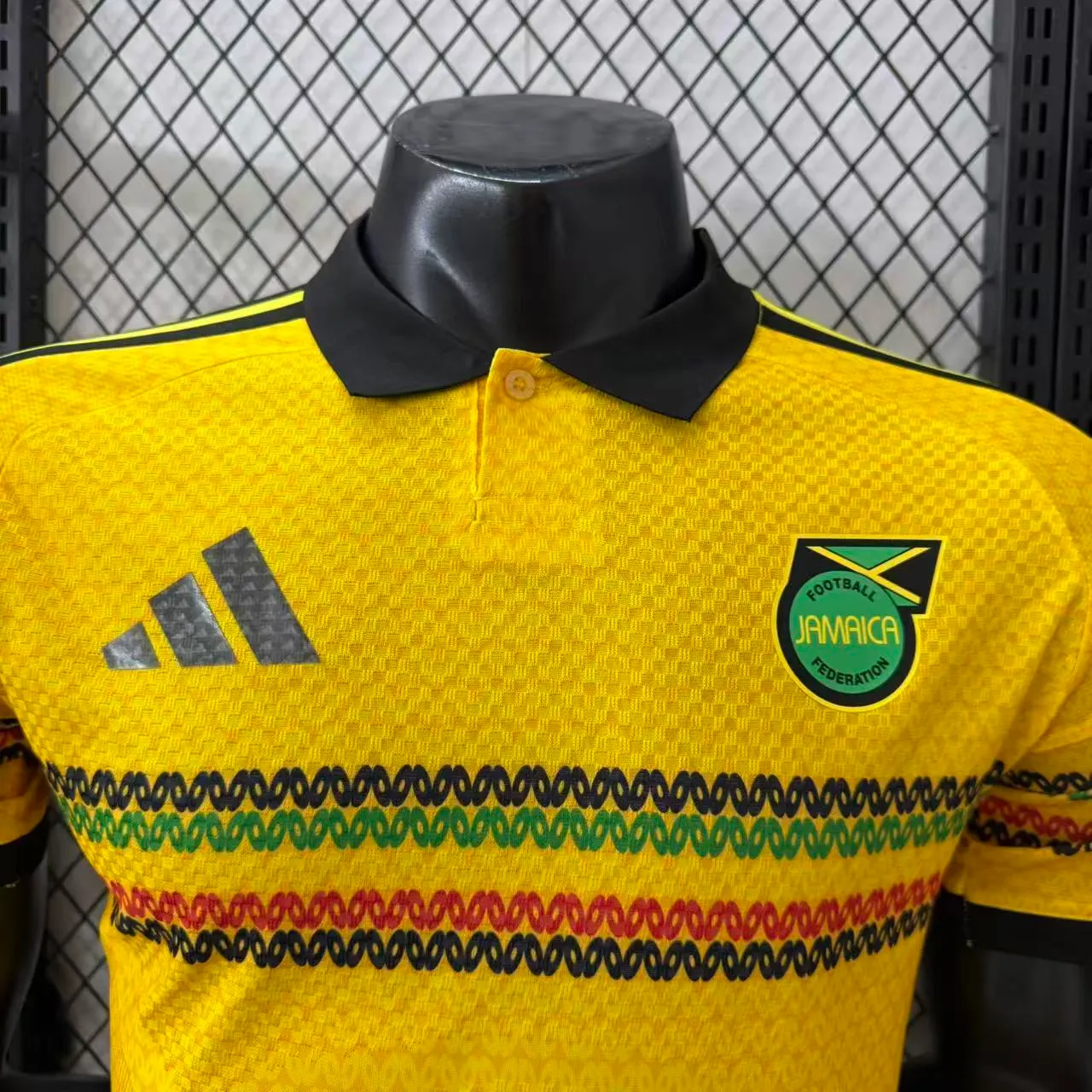2026 Version joueur Jamaïque Domicile Maillot de football Qualité thaï 1:1 – Image 5