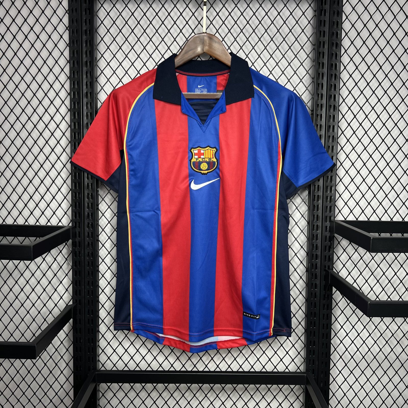 2004/2005 Retrô Barcelona Casa Camisa de futebol Qualidade tailandesa 1:1