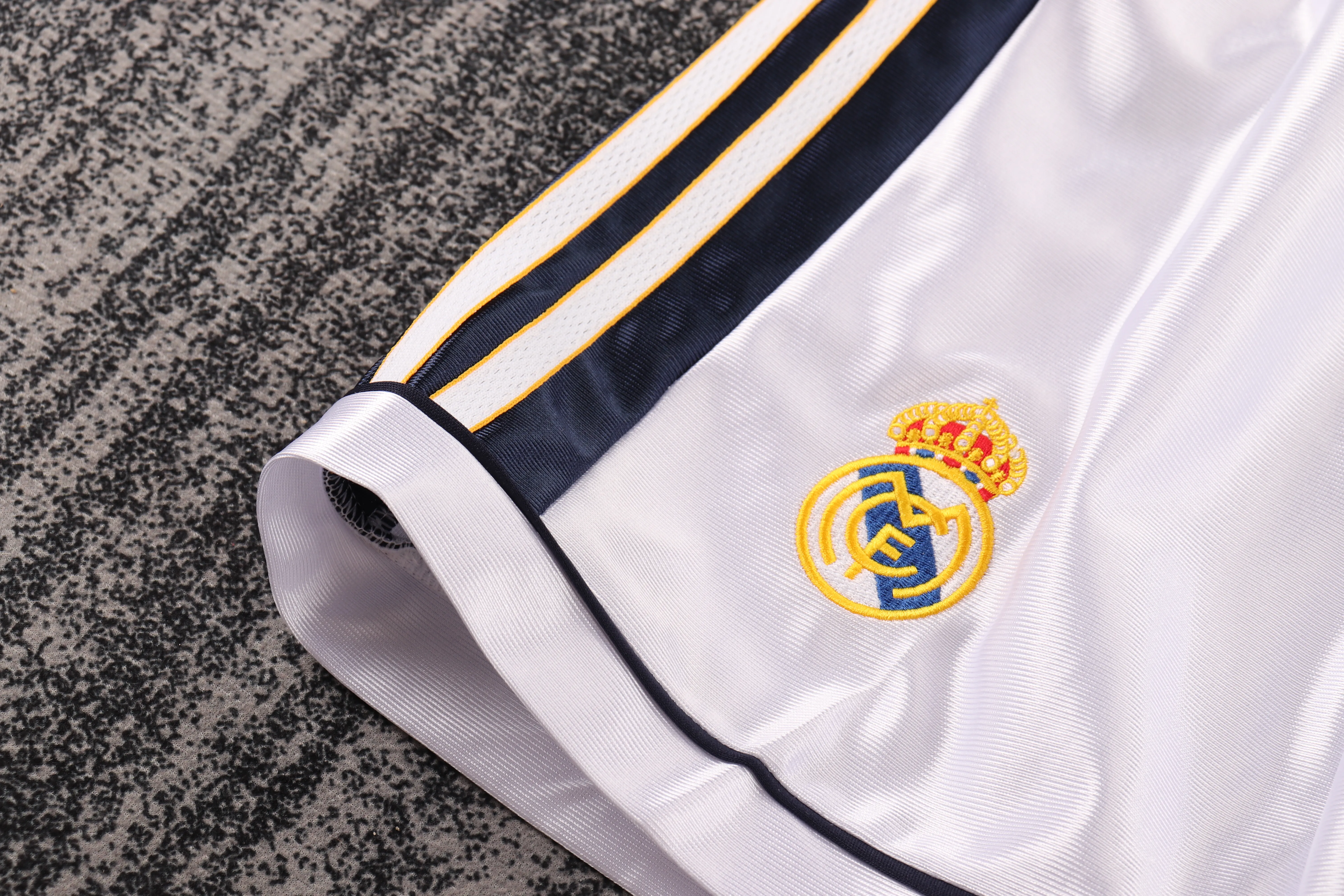 1998-2000 Retro Real Madrid Heim Fußballtrikot 1:1 Thai-Qualität Kindergröße – Bild 12