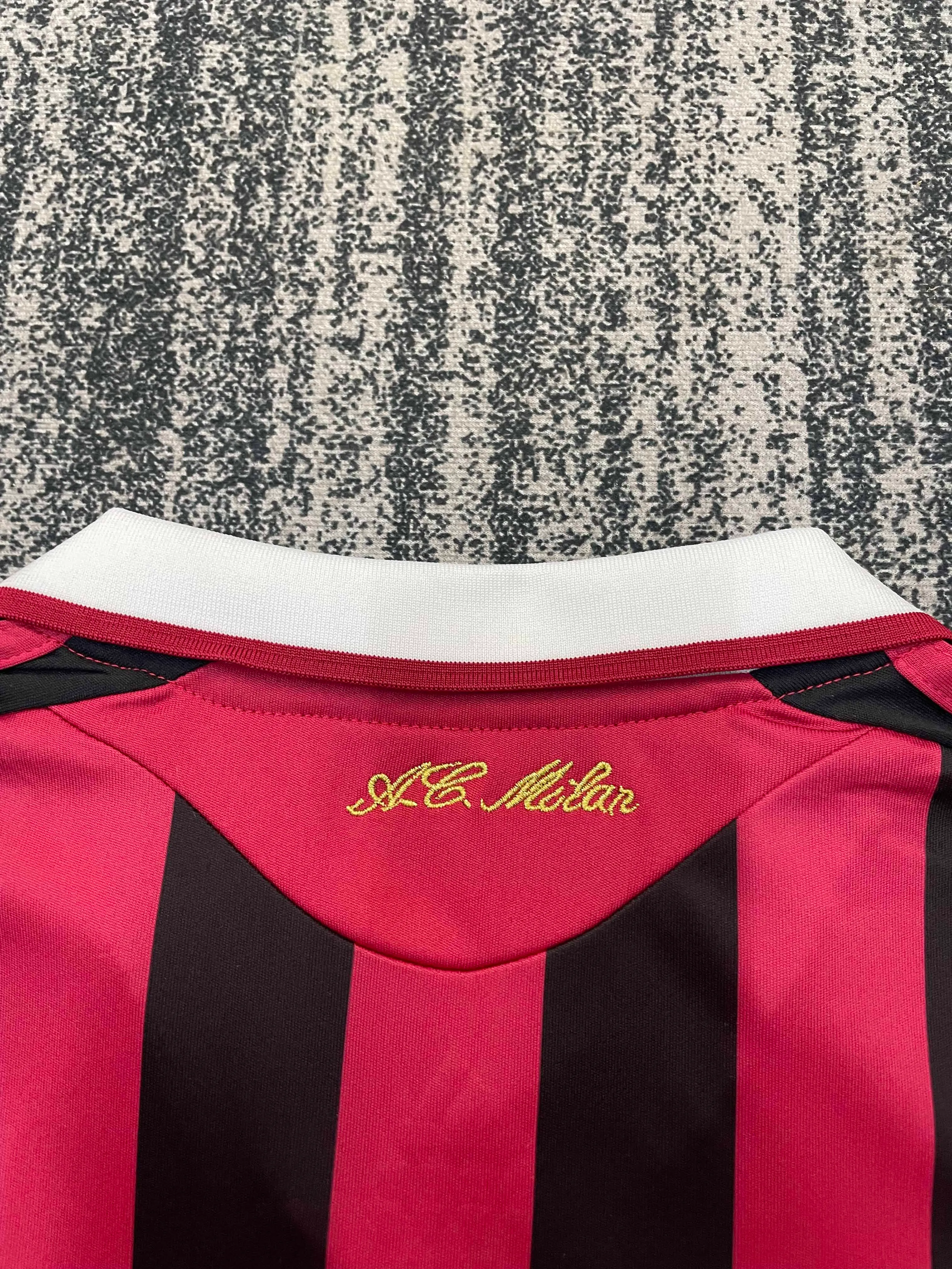 2009-2010 Retro AC Milan Home Football Shirt 1:1 Thai Quality Kids Size - Image 3