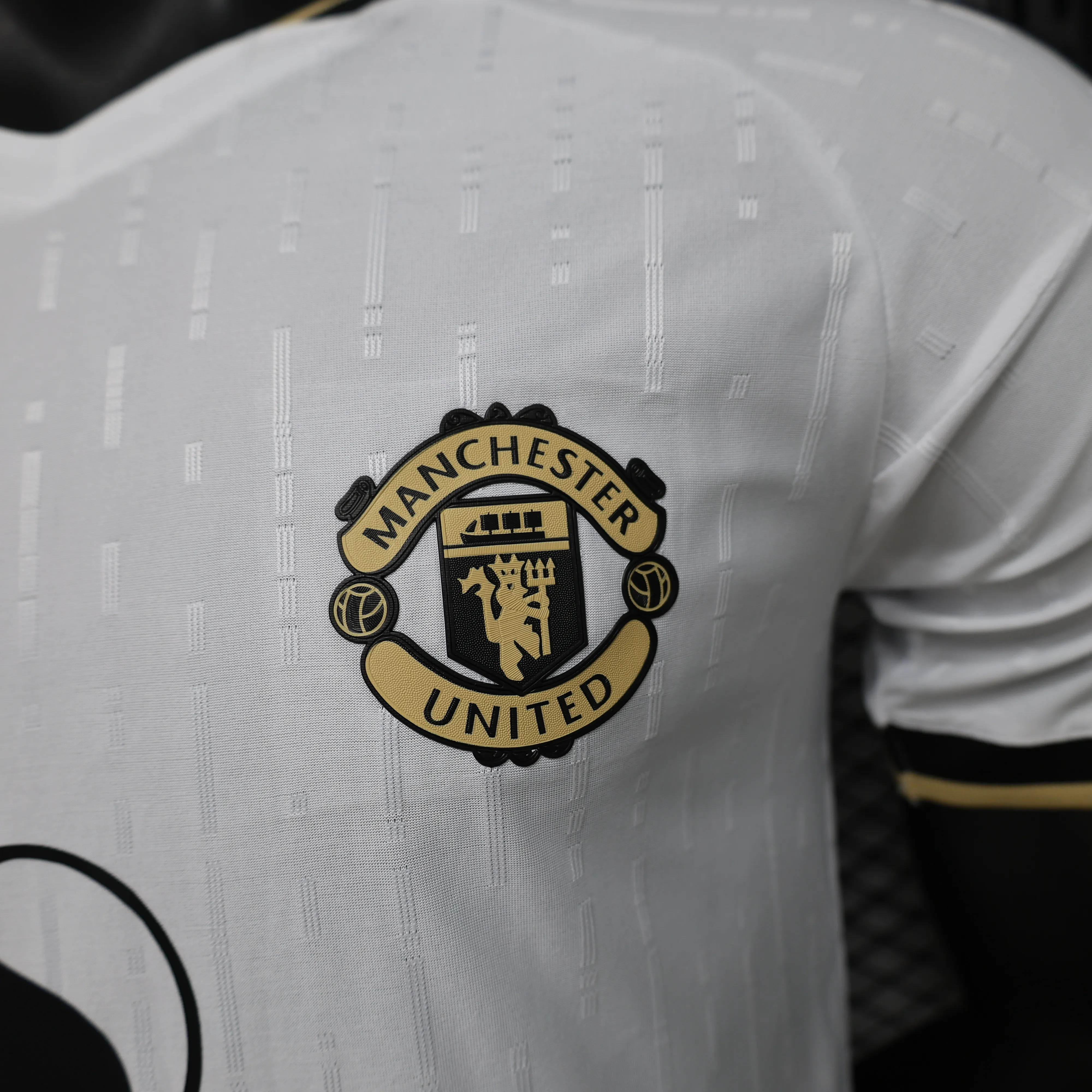 2026/2027 Spielerversion Manchester United Sonderedition 05 Fußballtrikot 1:1 Thai-Qualität – Bild 4
