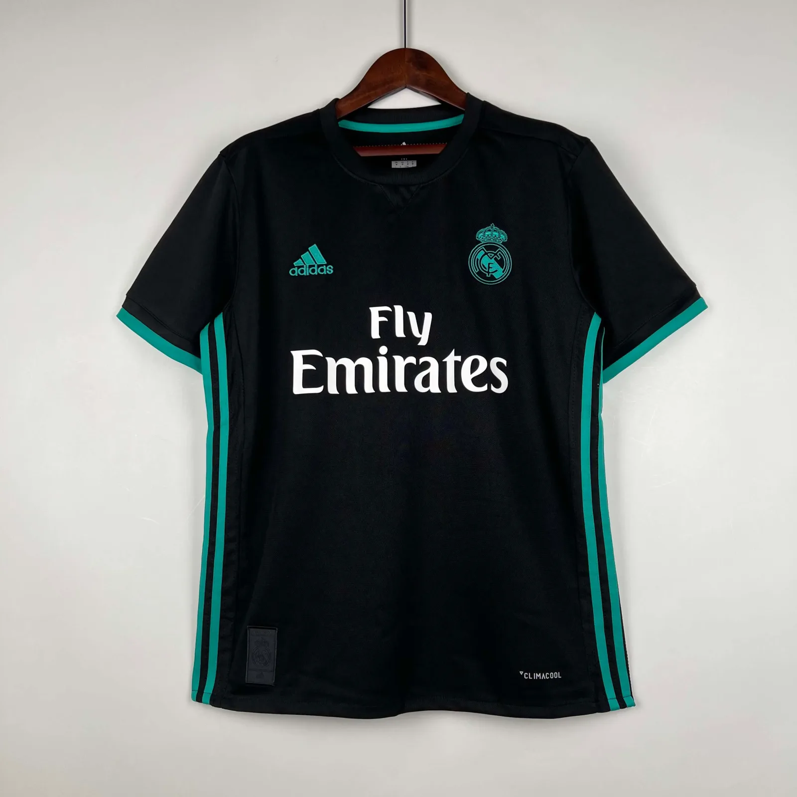 2017/2018 Retro Real Madrid Deplasman Futbol forması1:1 Tayland kalitesi