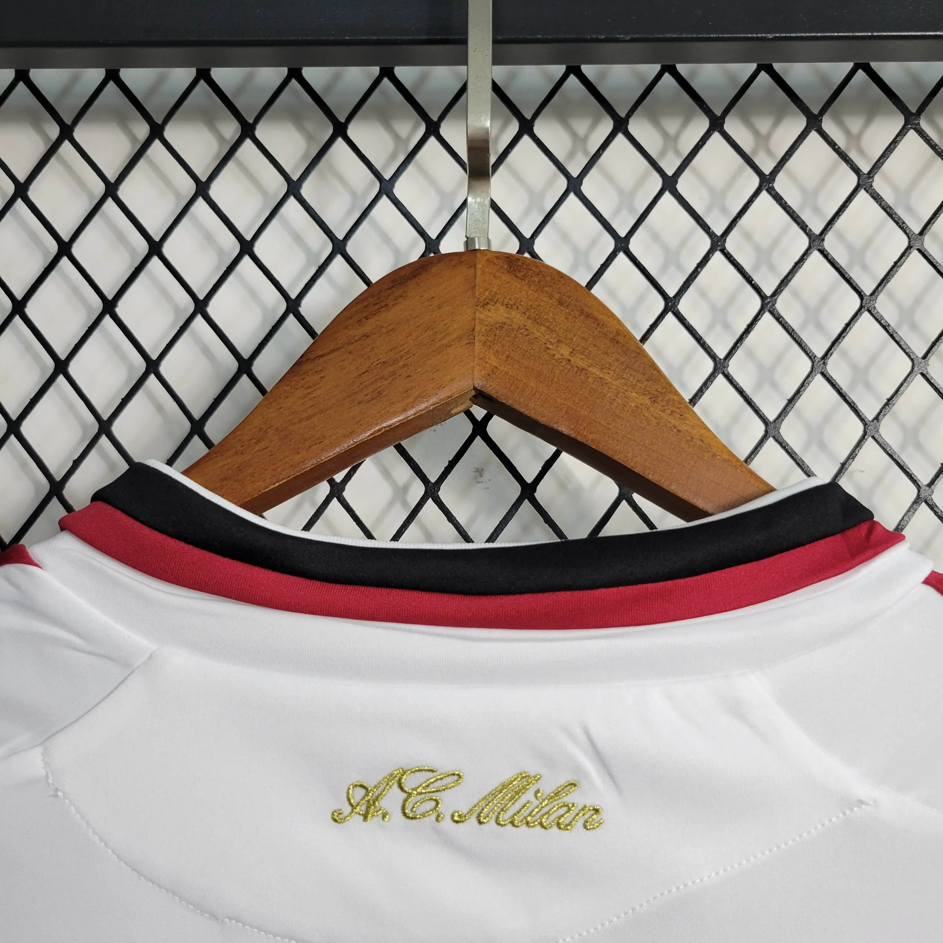 2009/2010 Retro AC Milan Away Football Shirt 1:1 Thai Quality - Image 7