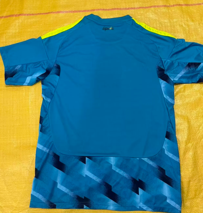 2026-2027 Spain Goalkeeper Football Shirt 1:1 Thai Quality - Image 2