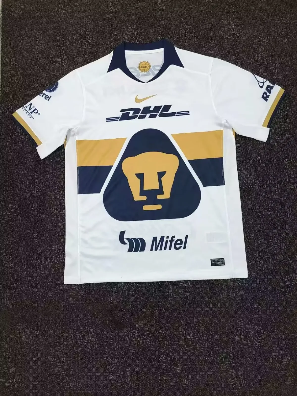 2025/2026 Pumas UNAM Heim Fußballtrikot 1:1 Thai-Qualität