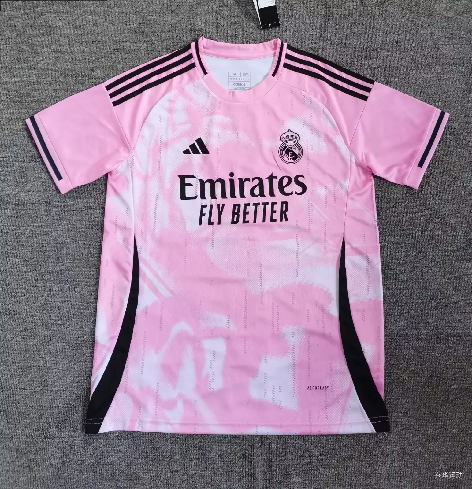 2025/2026 Real Madrid Edição especial Rosa Camisa de futebol Qualidade tailandesa 1:1