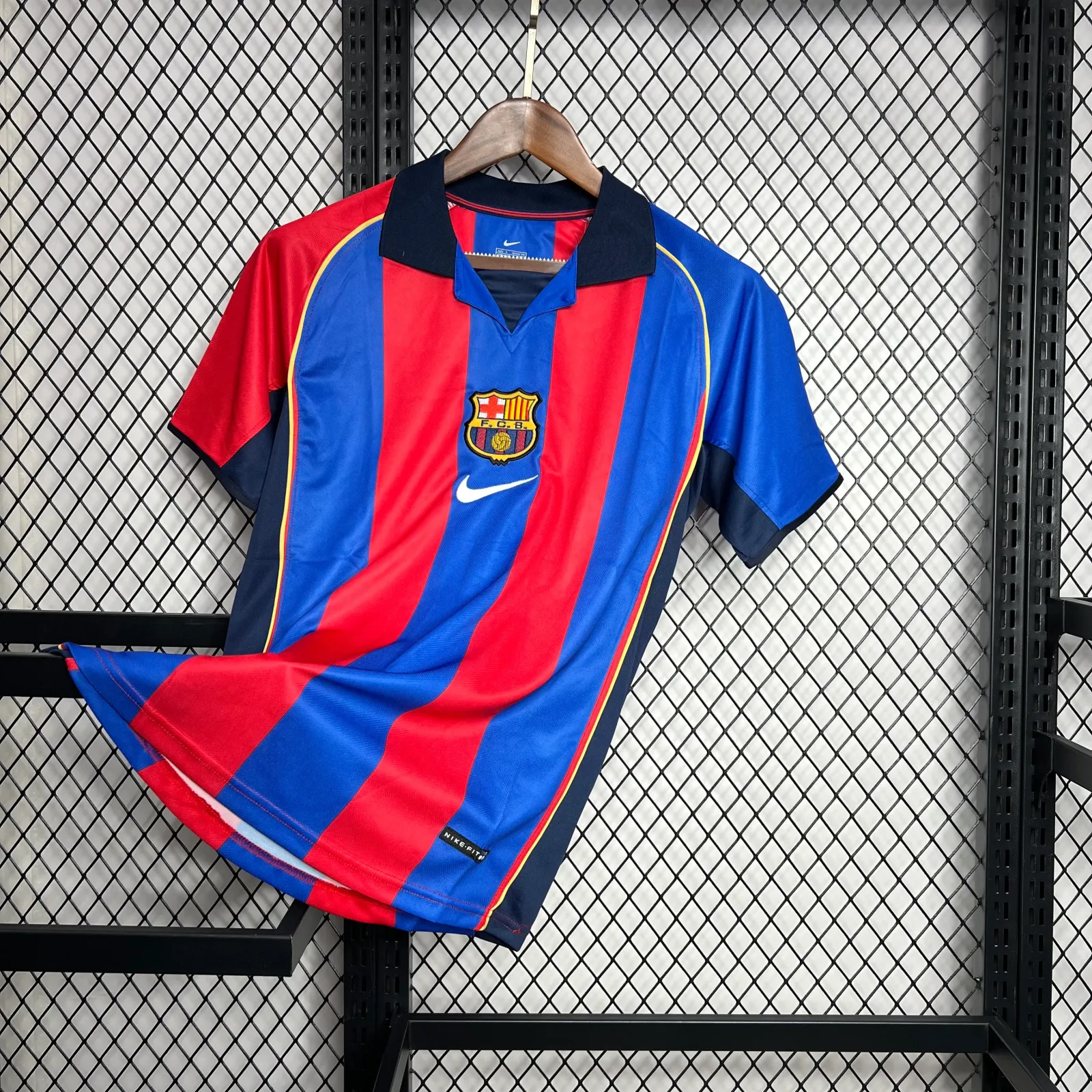 2004/2005 Retrô Barcelona Casa Camisa de futebol Qualidade tailandesa 1:1 - Image 4