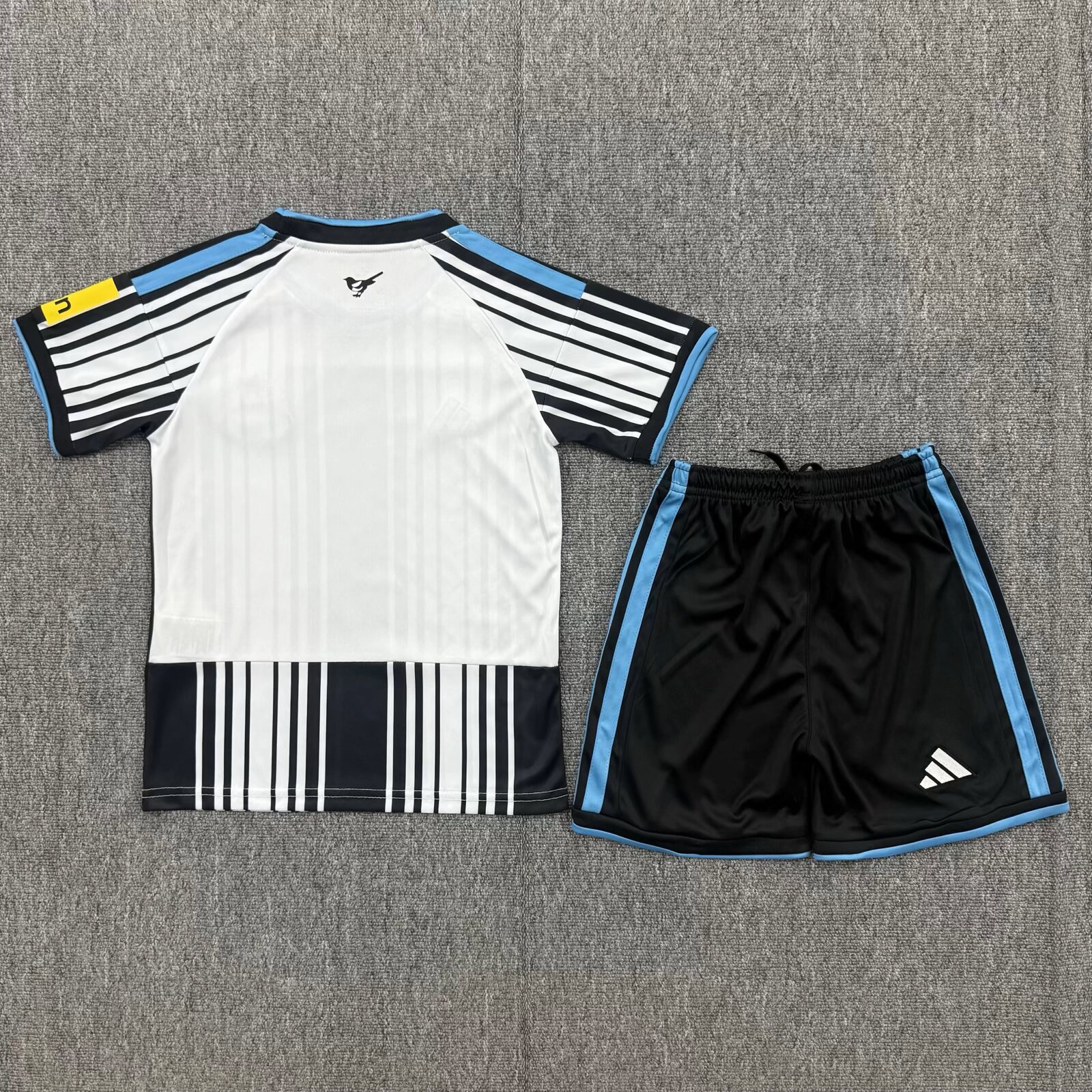 2026-2027 Newcastle United Home Football Jersey Shirt 1:1 Thai Quality Kids Size - Image 3