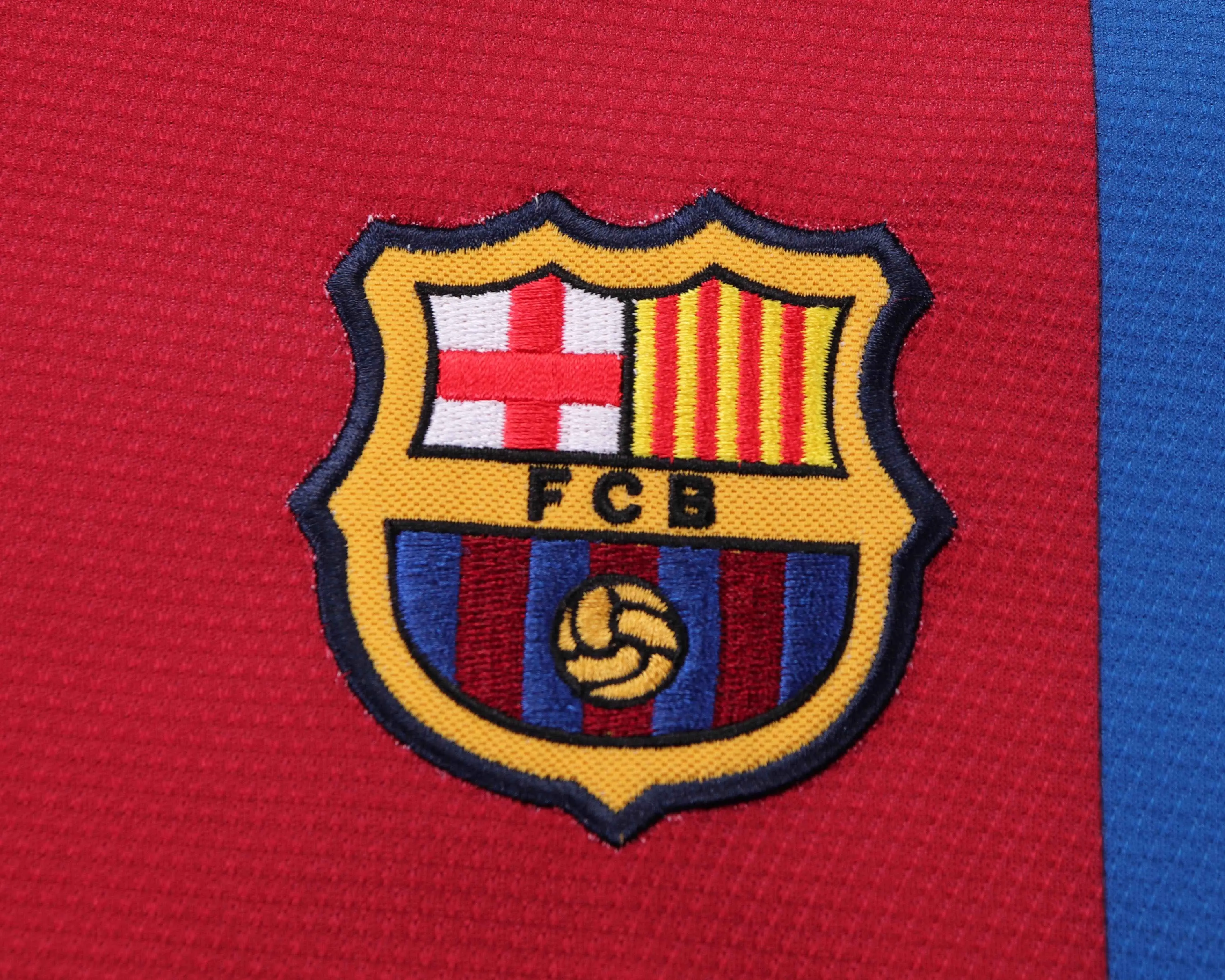 2006-2007 Retro Barcelona Home Football Shirt 1:1 Thai Quality Kids Size - Image 5