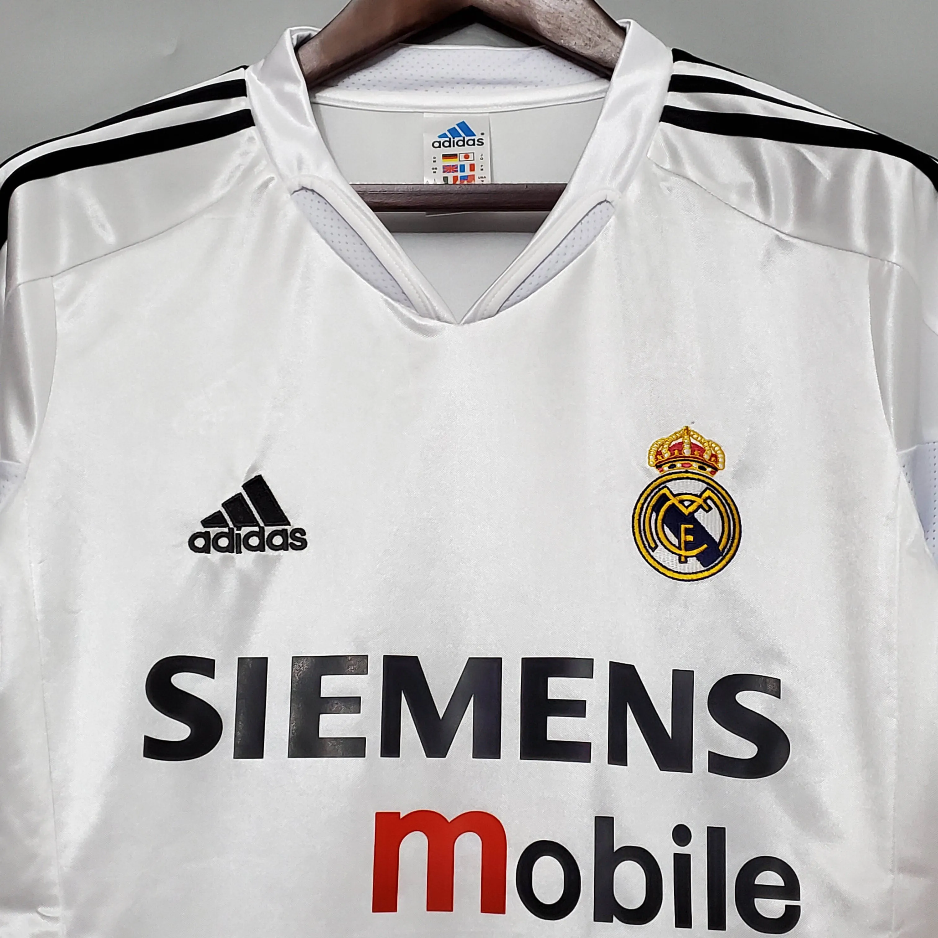 2004/2005 Retrô Real Madrid Casa - Image 3