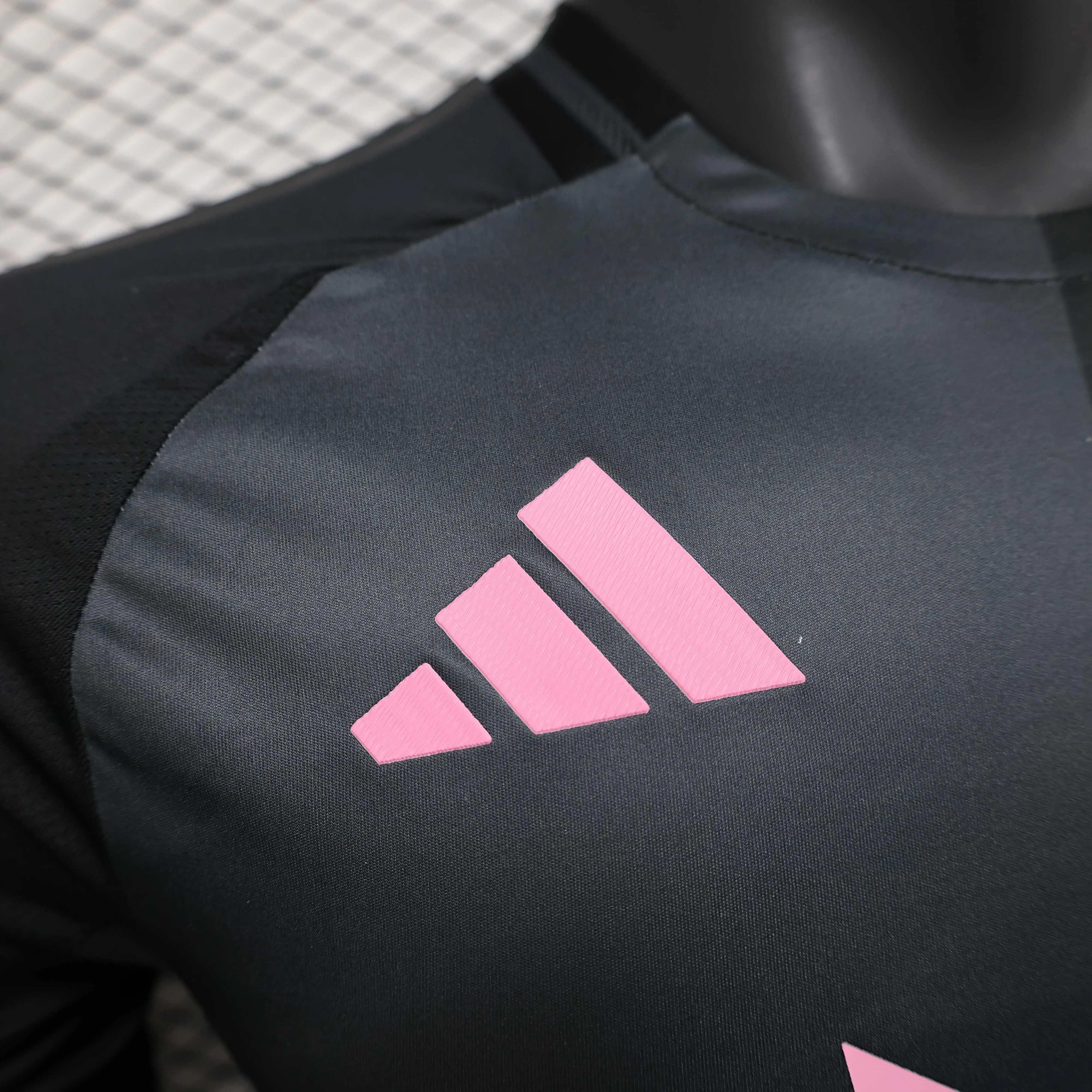 2025/2026 Spieler VersionInter Miami Auswärts Fußballtrikot 1:1 Thai-Qualität – Bild 4