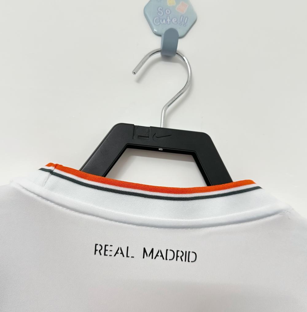 2013/2014 Retro Real Madrid İç saha Futbol forması 1:1 Tayland kalitesi - Görsel 5