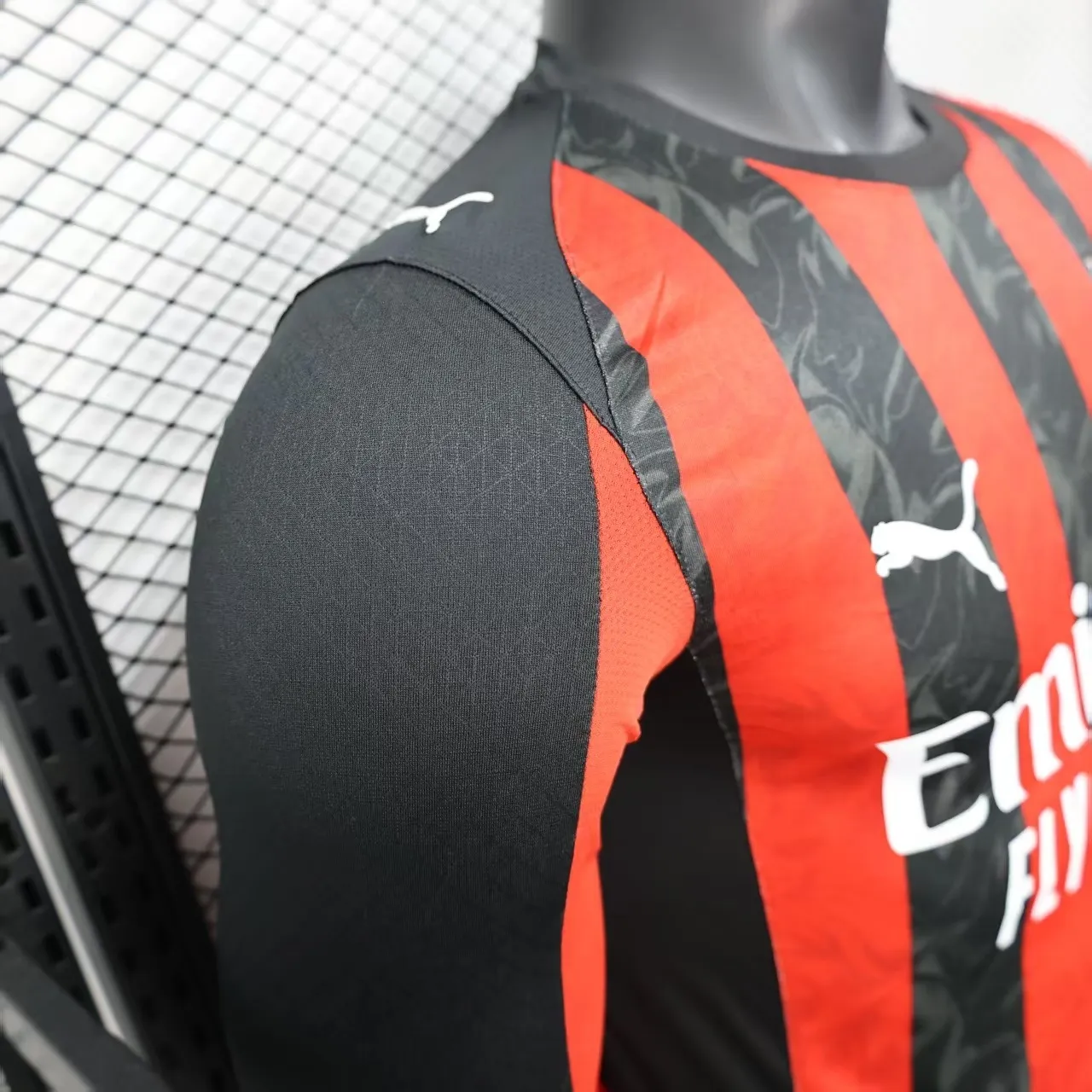 2025/2026 Player Version AC Milan Home Long Sleeve Football Shirt 1:1 Thai Quality - Image 6
