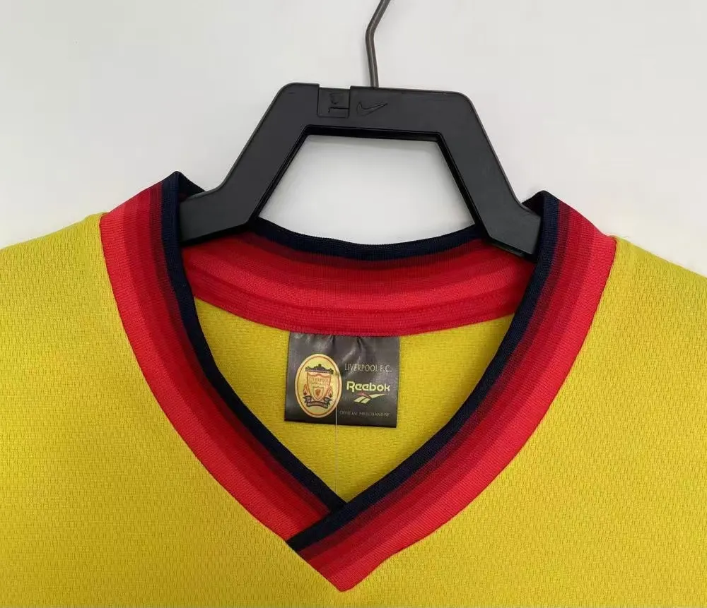 1997/1998 Retro Liverpool Away Football Jersey 1:1 Thai Quality - Image 3