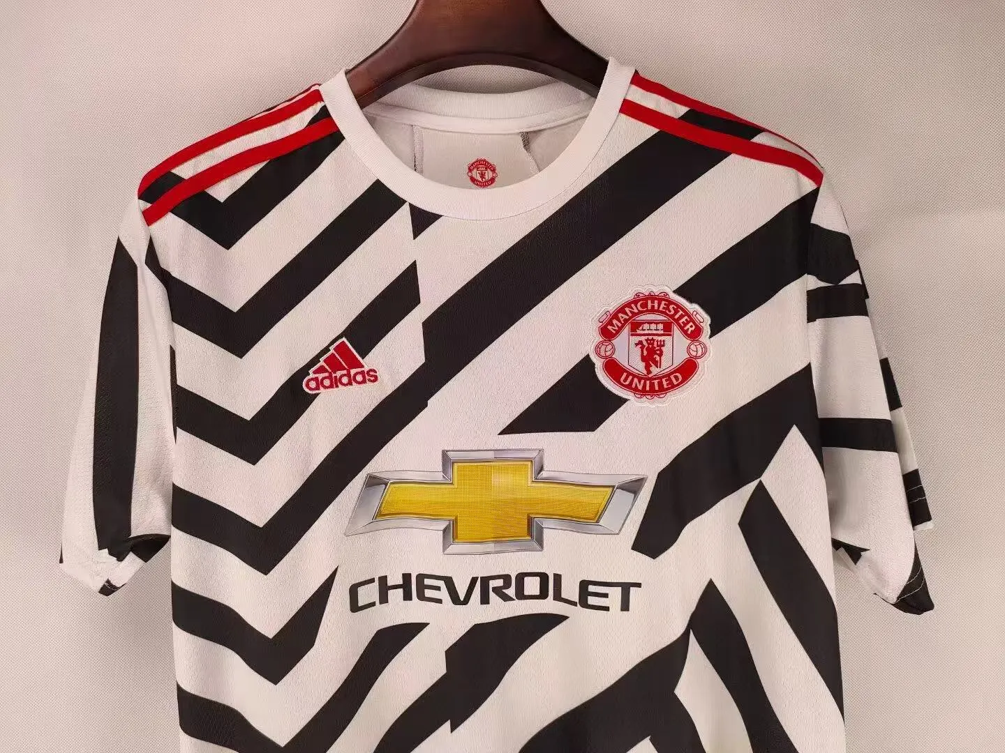 2020/2021 Retro Manchester United Third Away Football Shirt 1:1 Thai Quality - Image 3