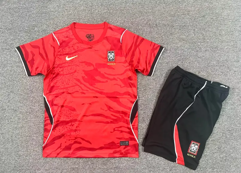 2026 Corée du Sud Domicile Maillot de football Qualité thaï 1:1 Taille enfant