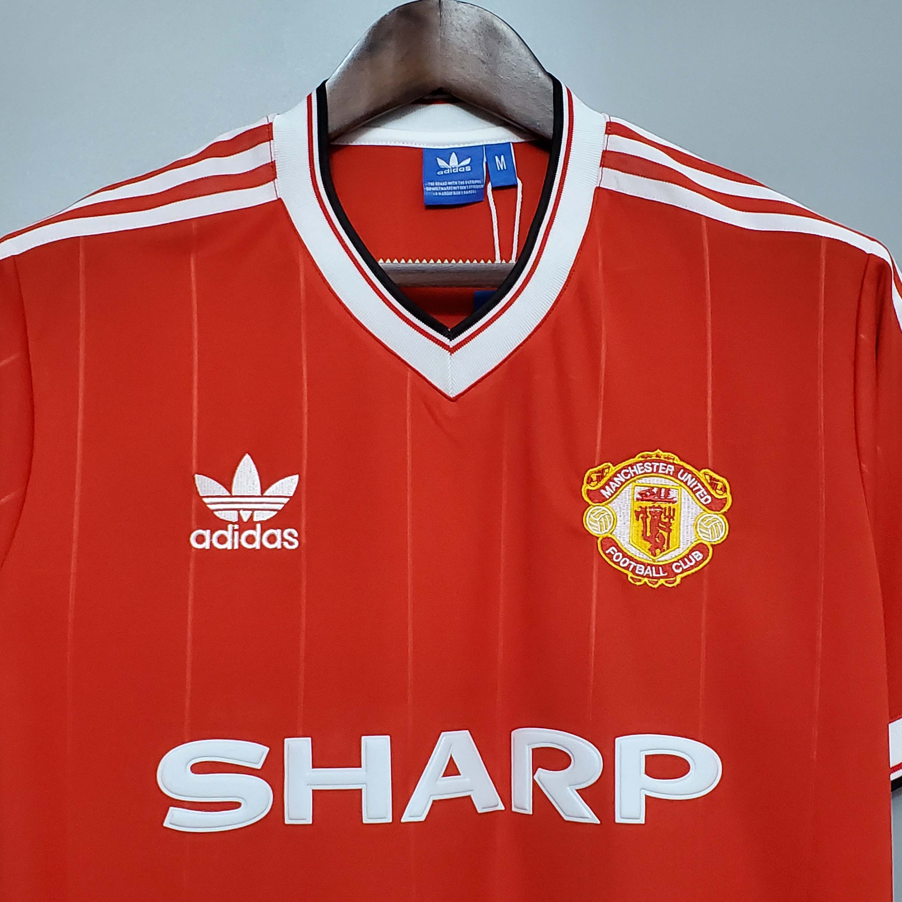 1983/1984 Retro Manchester United İç saha Futbol forması 1:1 Tayland kalitesi - Görsel 3