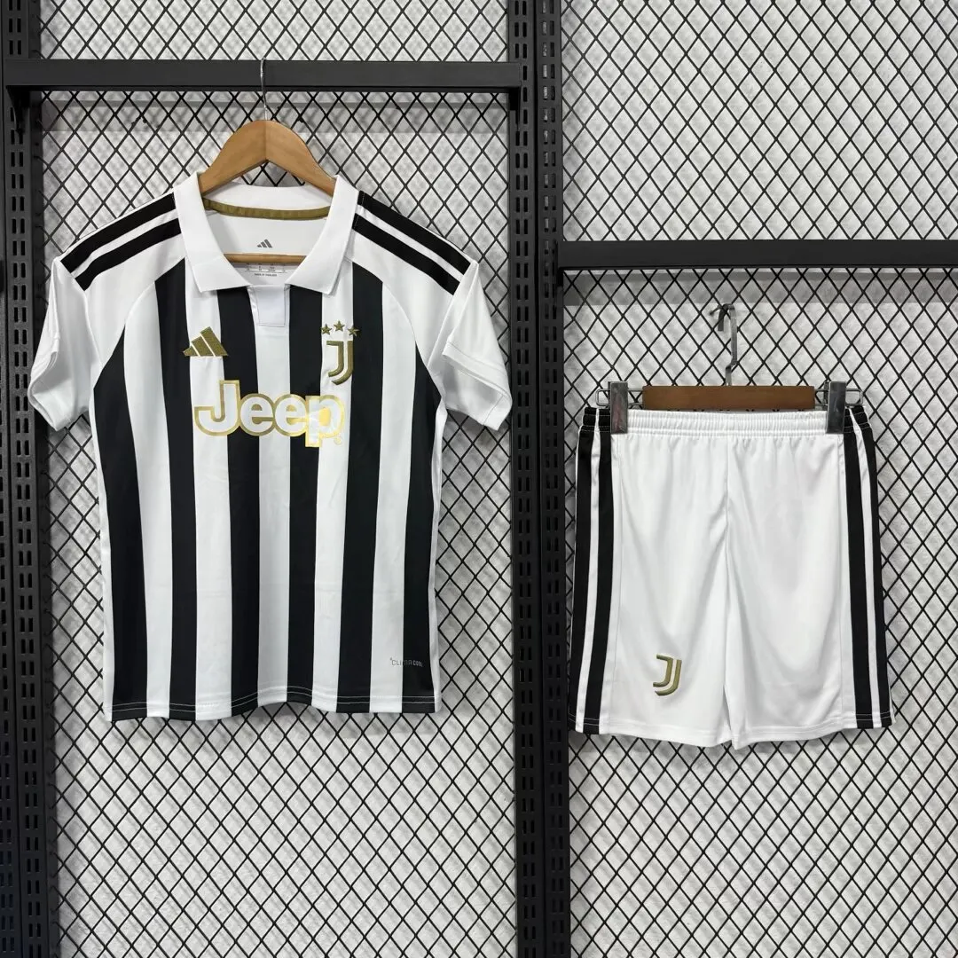 2026/2027 Juventus Домашняя Футбольная футболка Тайское качество 1:1 Детский размер