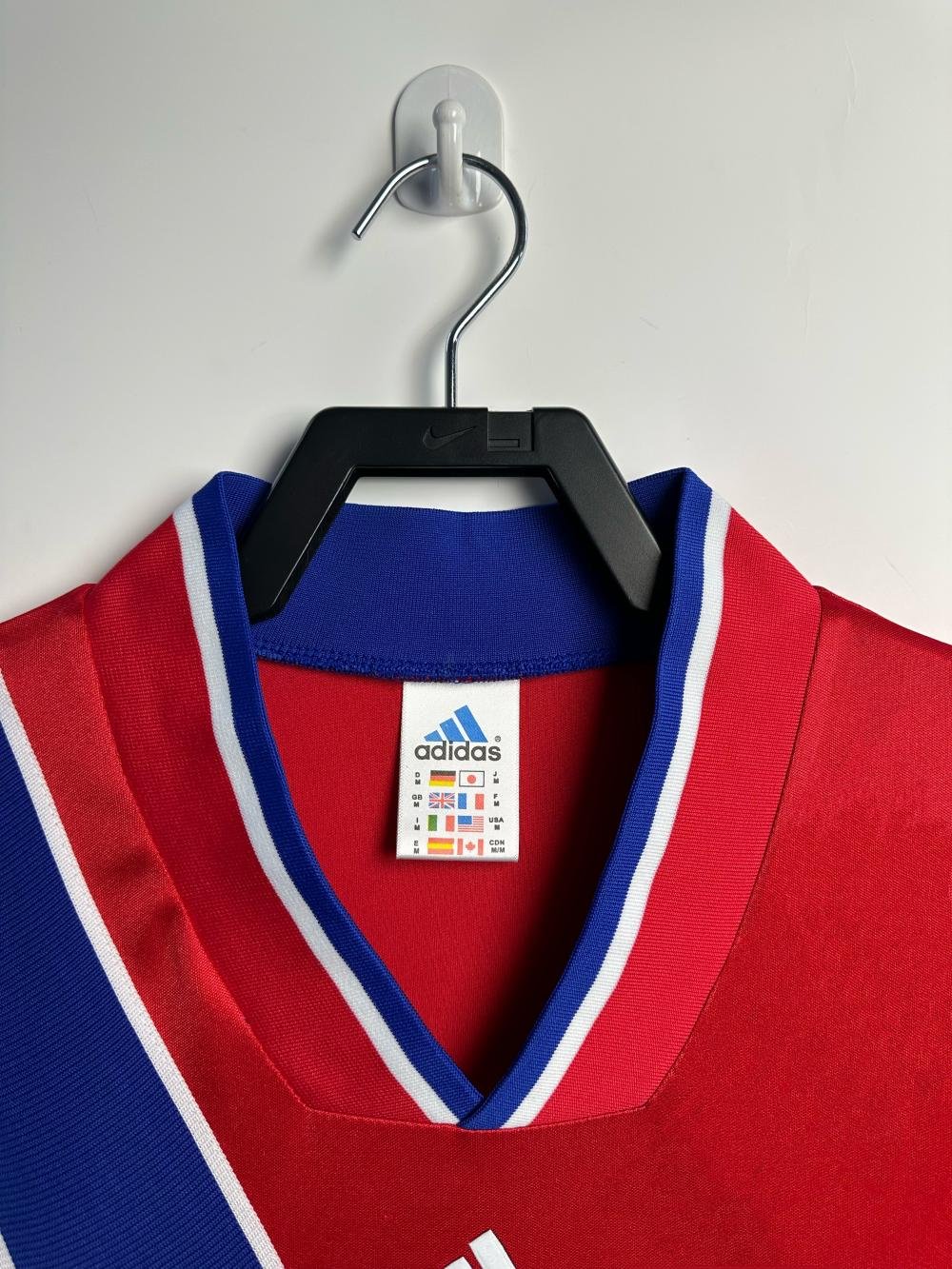 1993/1995 Retro Bayern Munich Home Football Jersey 1:1 Thai Quality - Image 3