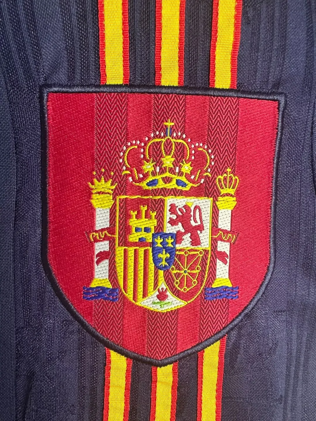 1996 Retro Spain Away Soccer Shirt 1:1 Thai Quality - Image 4