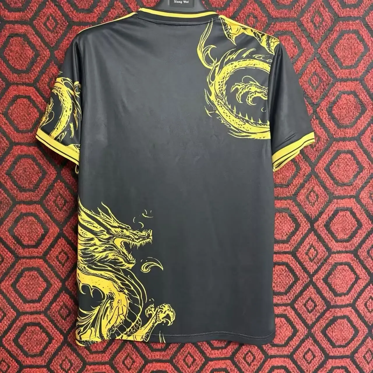 2024/2025 Real Madrid Golden Dragon Edição especial Camisa Verde Qualidade tailandesa 1:1 - Image 2